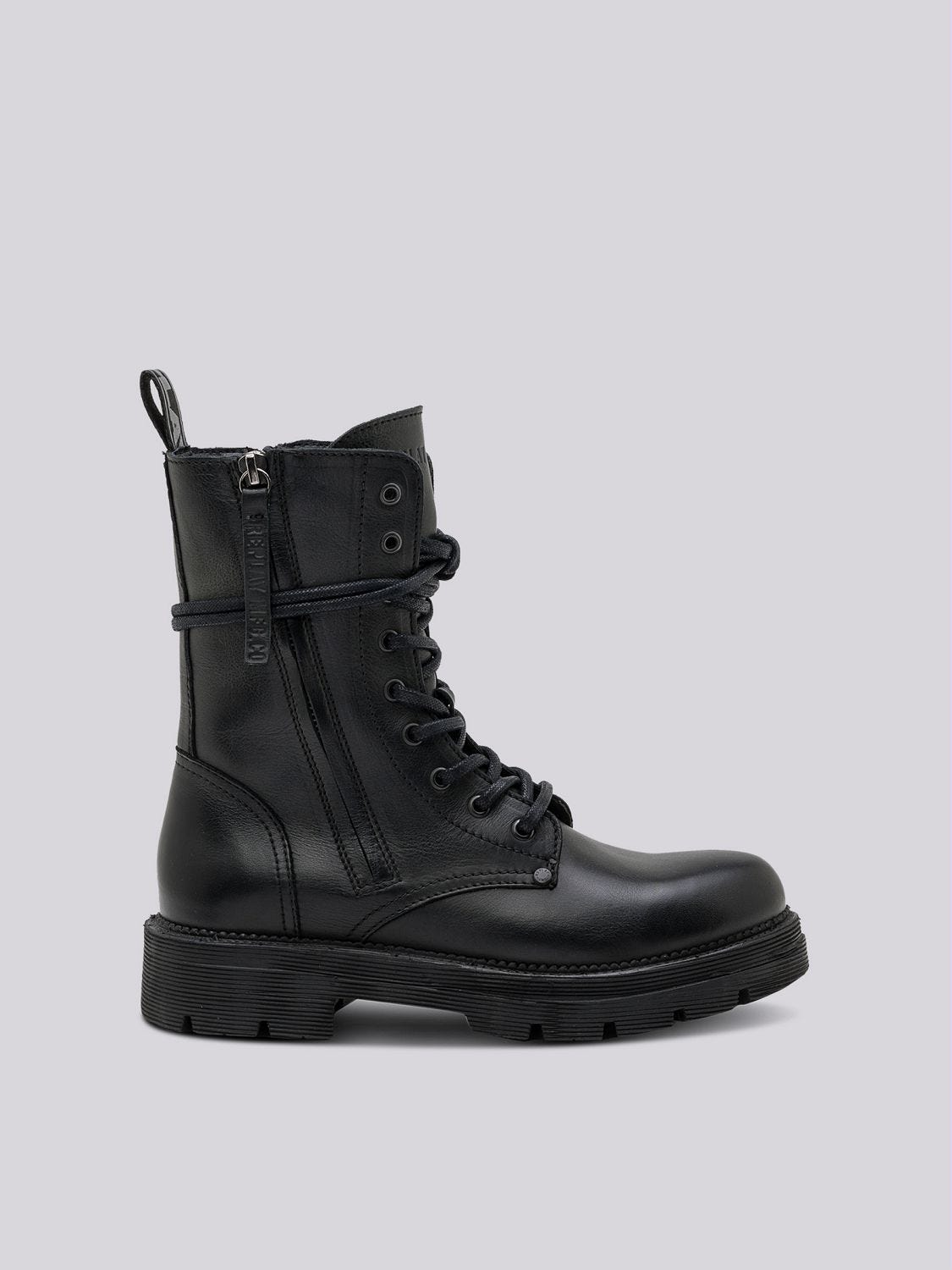 Replay boots new arrivals
