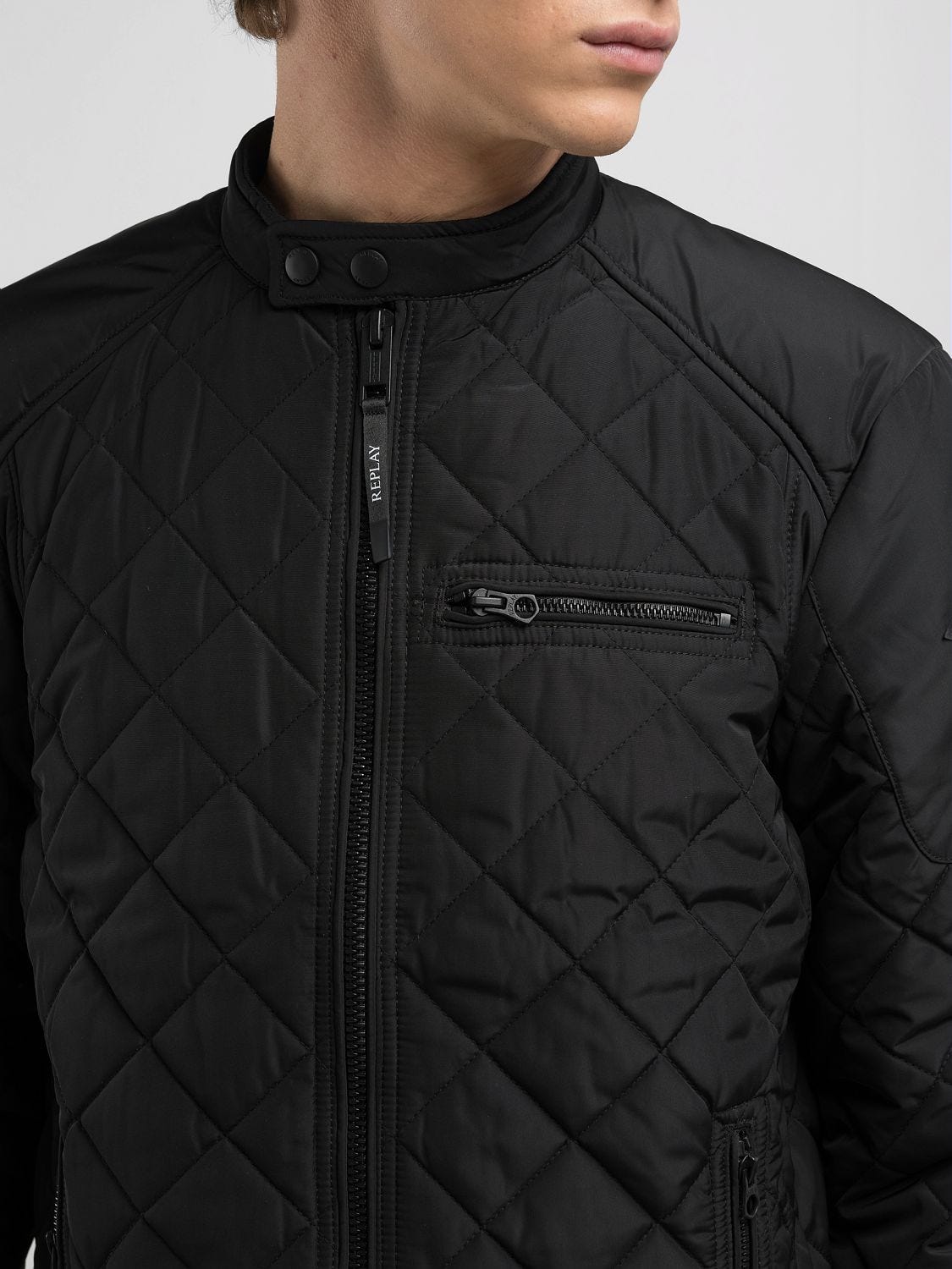 FULL-ZIP TECHNICAL FABRIC JACKET