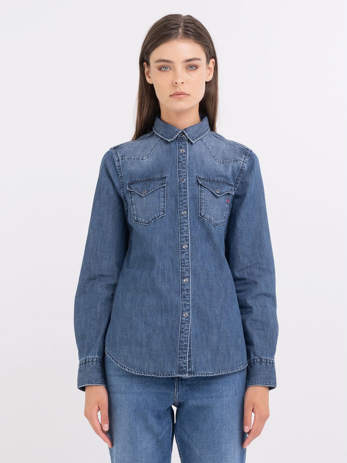 Slim fit denim shirt