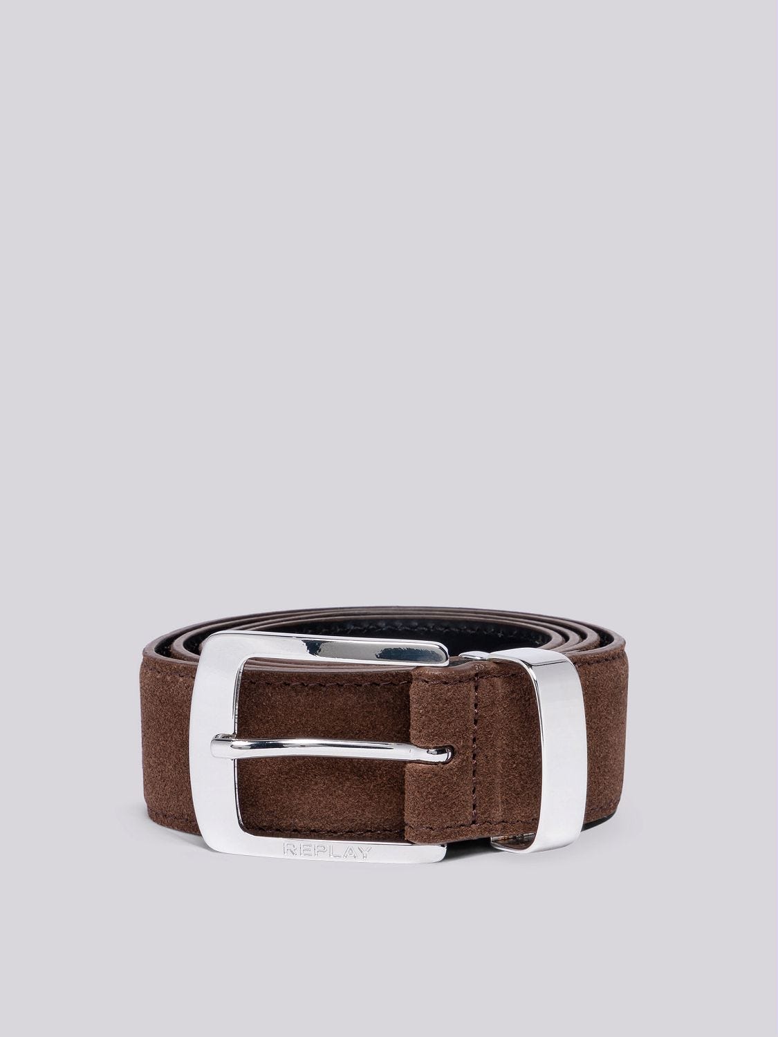 Suede belt with metal details