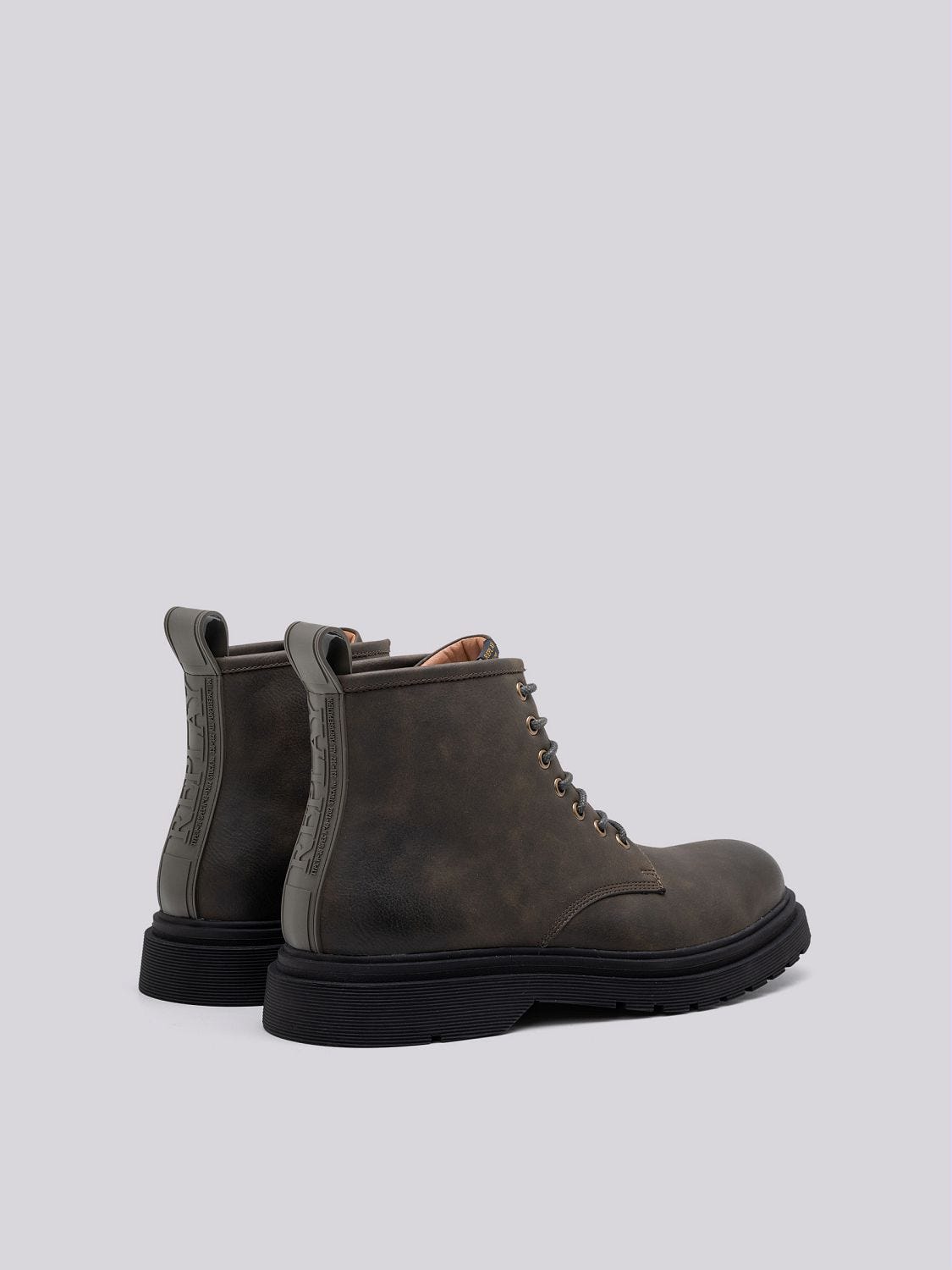 H by hudson battle lace up boots in khaki suede 2025