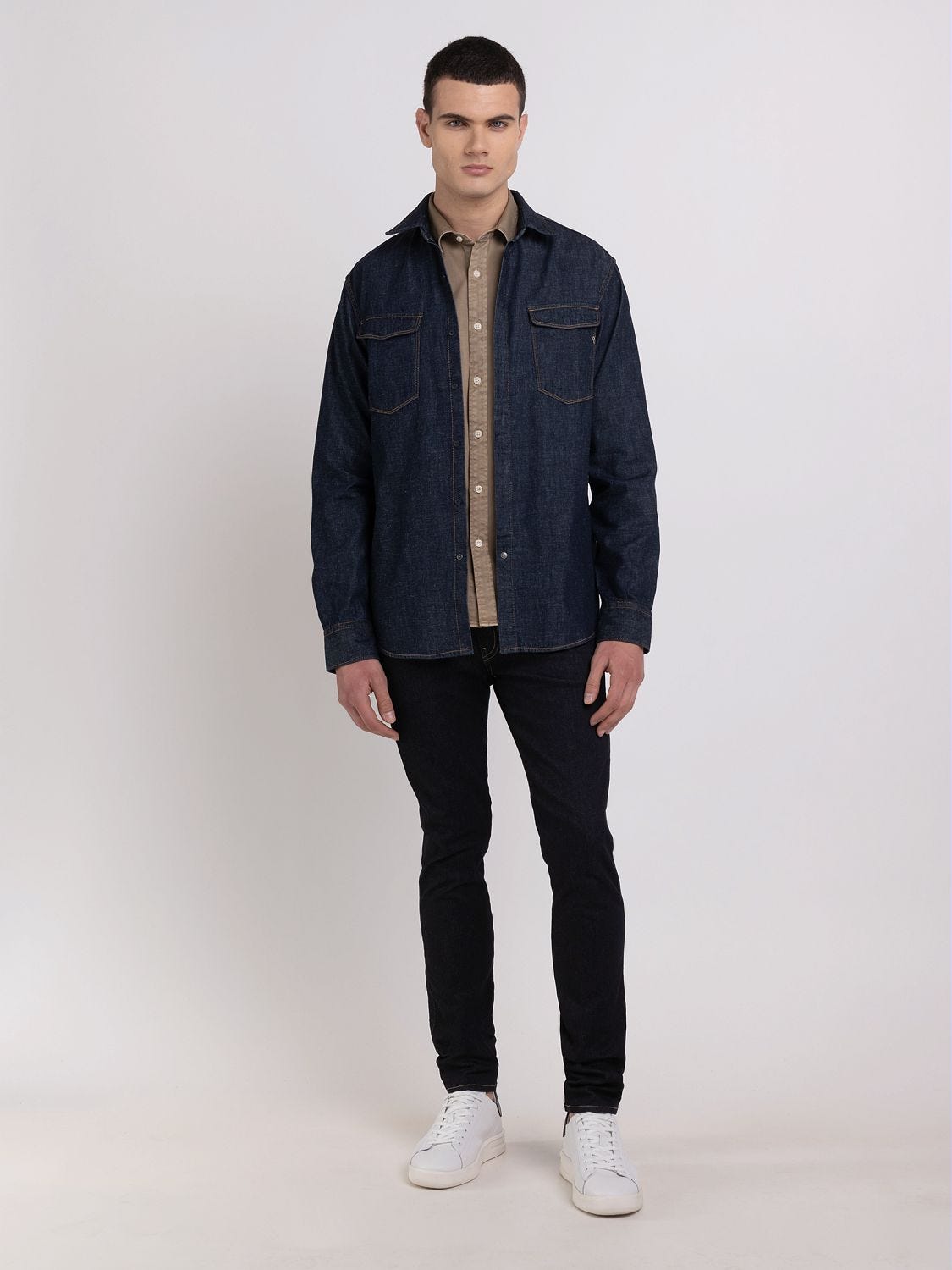 Casual shirt in raw denim