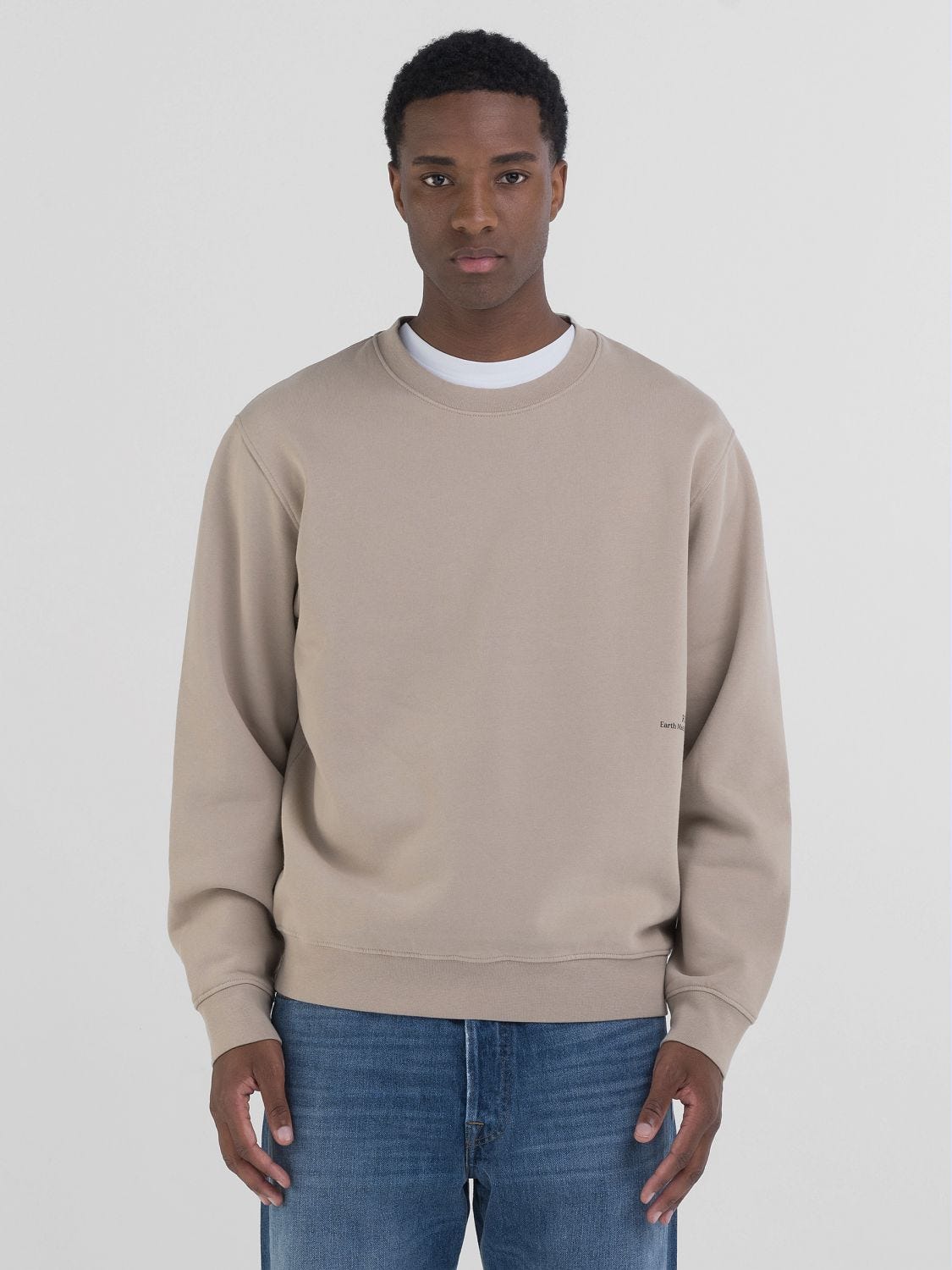 Beige crew neck sweatshirt outlet