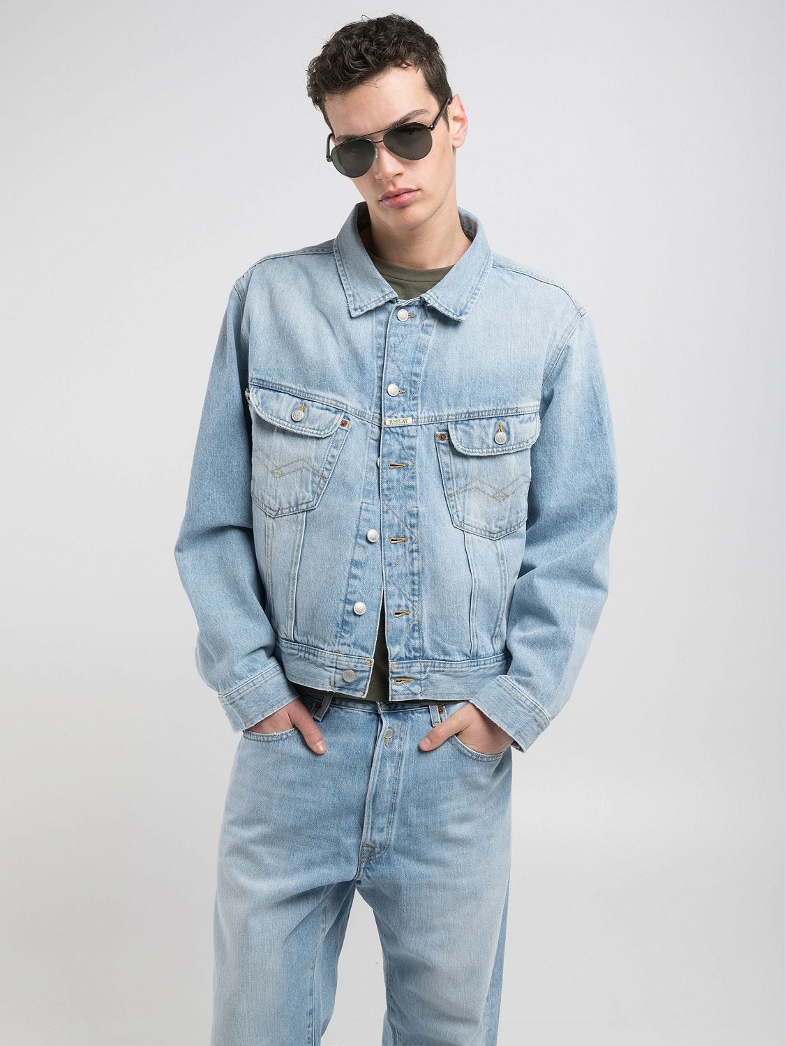 VINTAGE DENIM JACKET