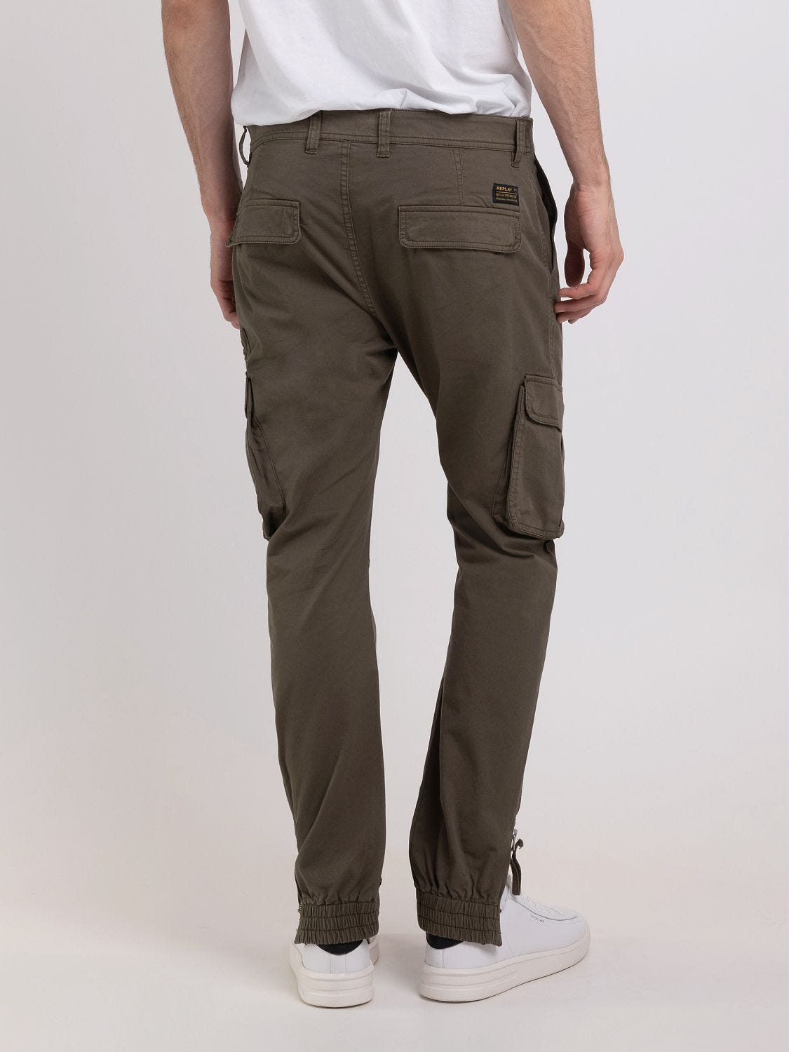 Pantaloni hotsell cargo jeans