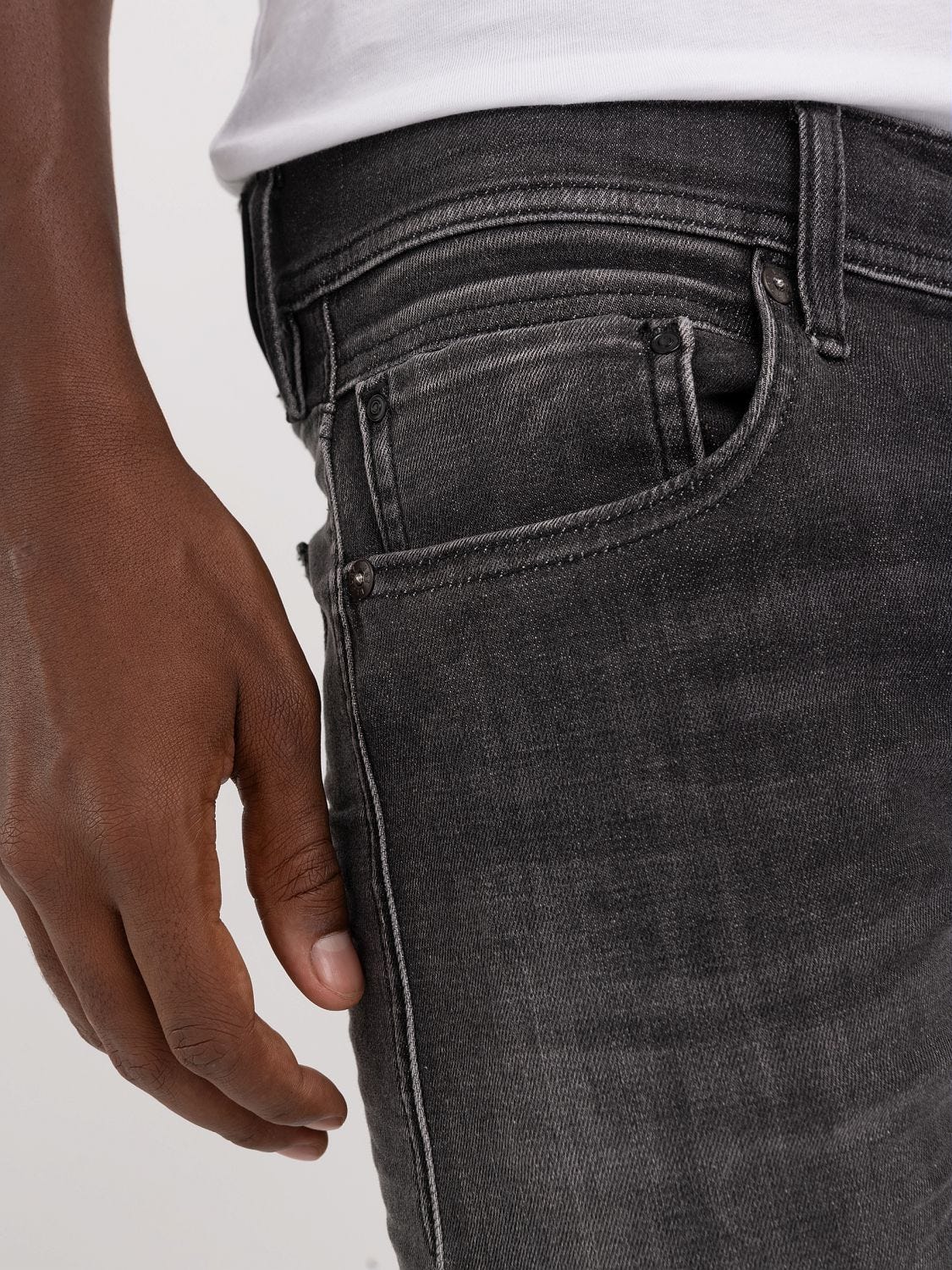 Jondrill skinny cheap fit jeans