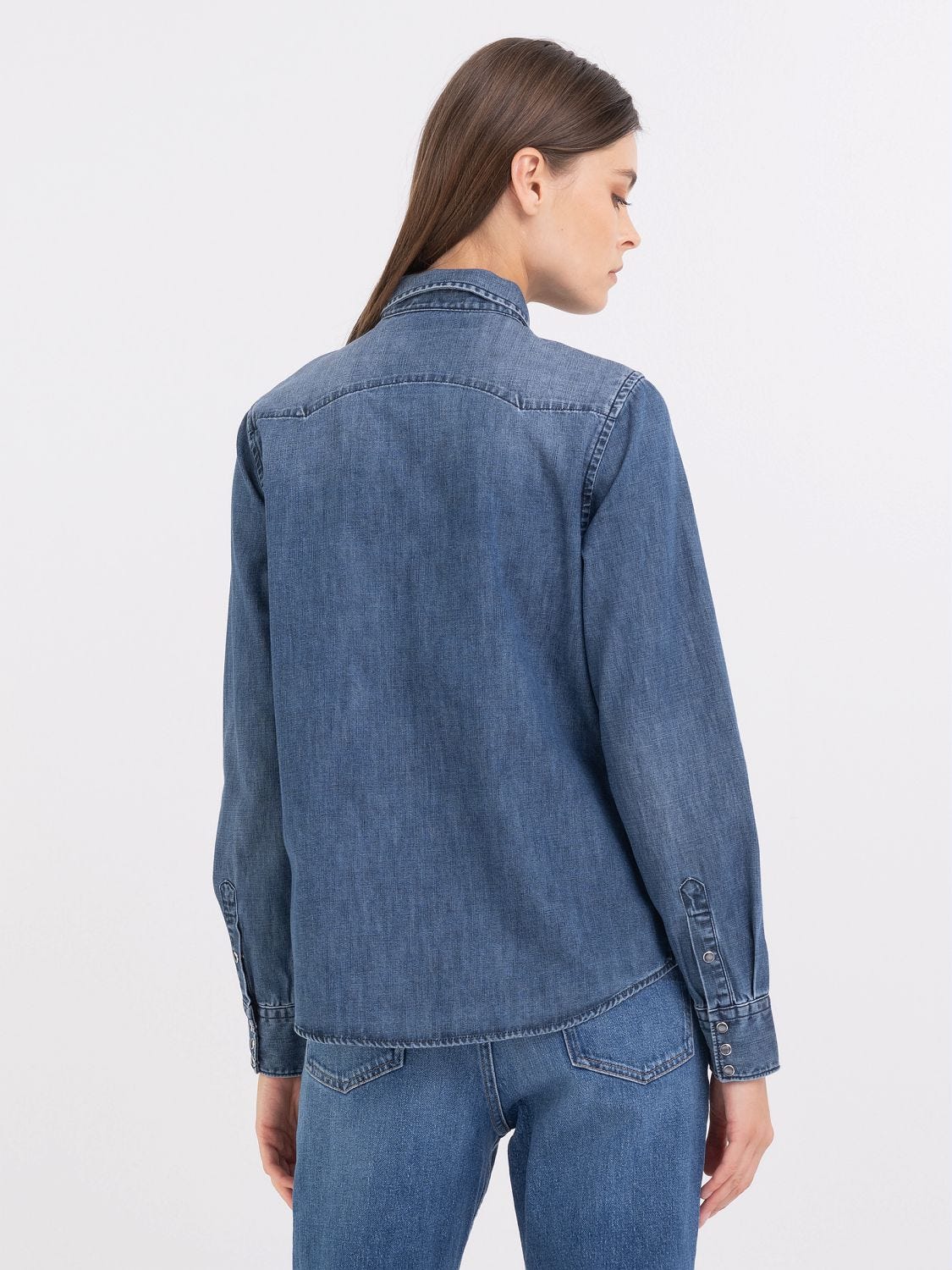Slim fit denim shirt