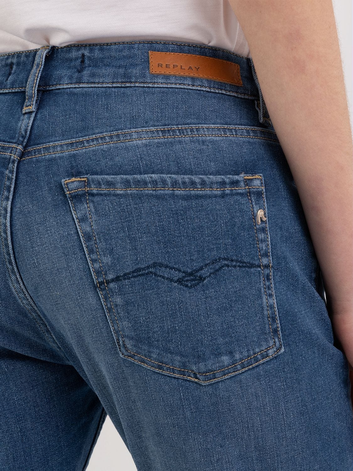 Mens replay hotsell jeans sale
