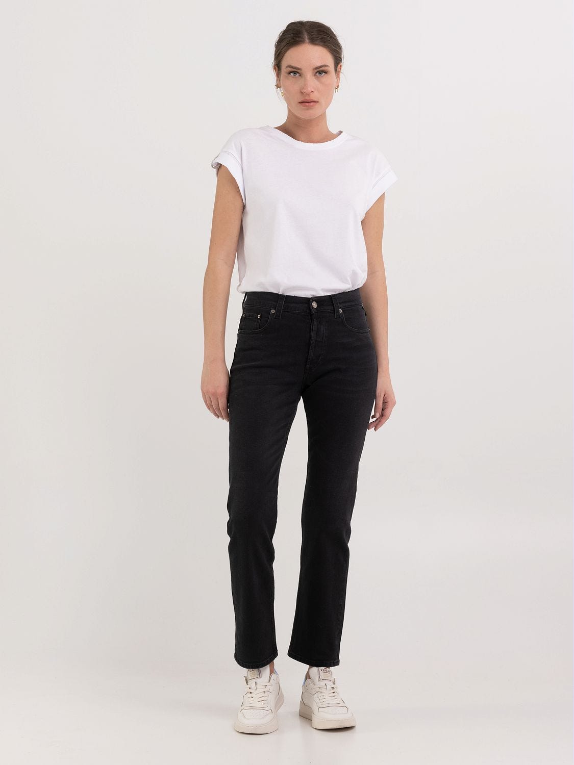 Replay Women s Jeans Shop Online Official Store