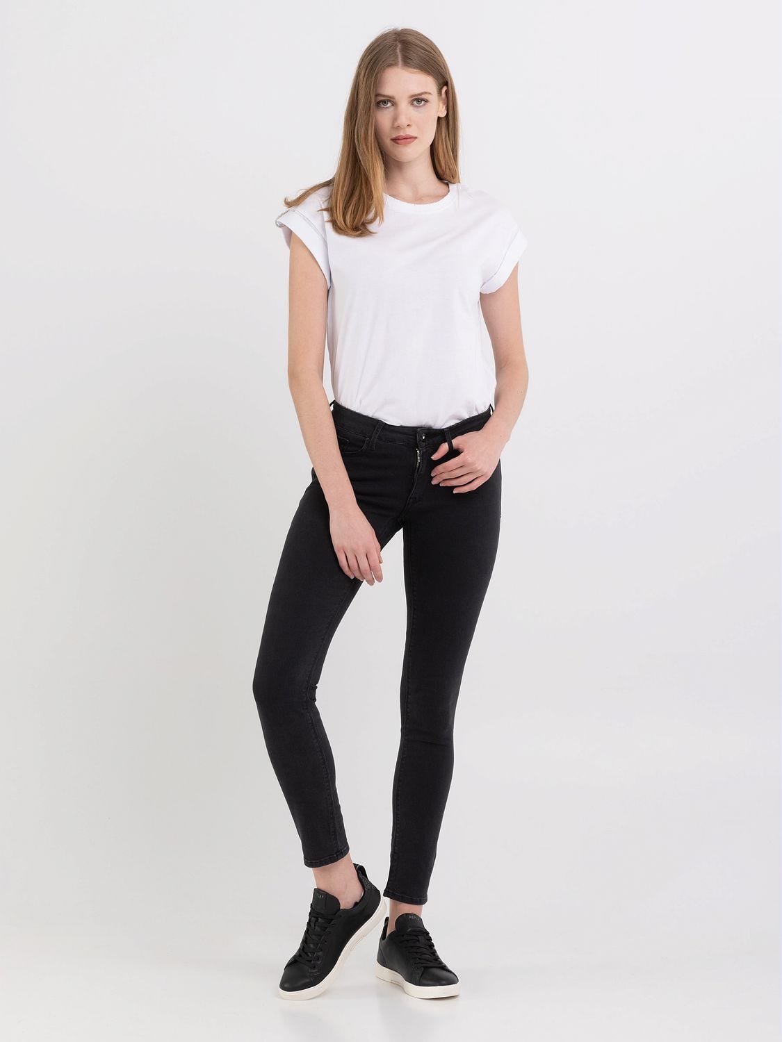Replay Women s Jeans Shop Online Official Store