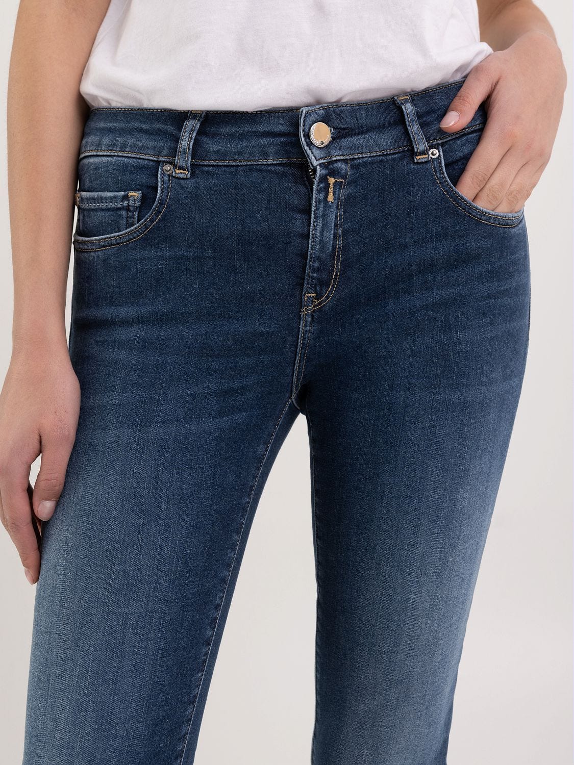 Mango elektra shop skinny