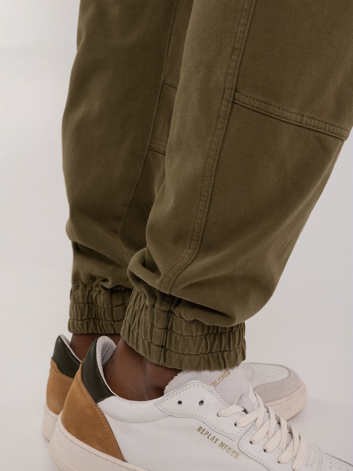 REPLAY CARGO TROUSERS JOE M9873A84387 GREY