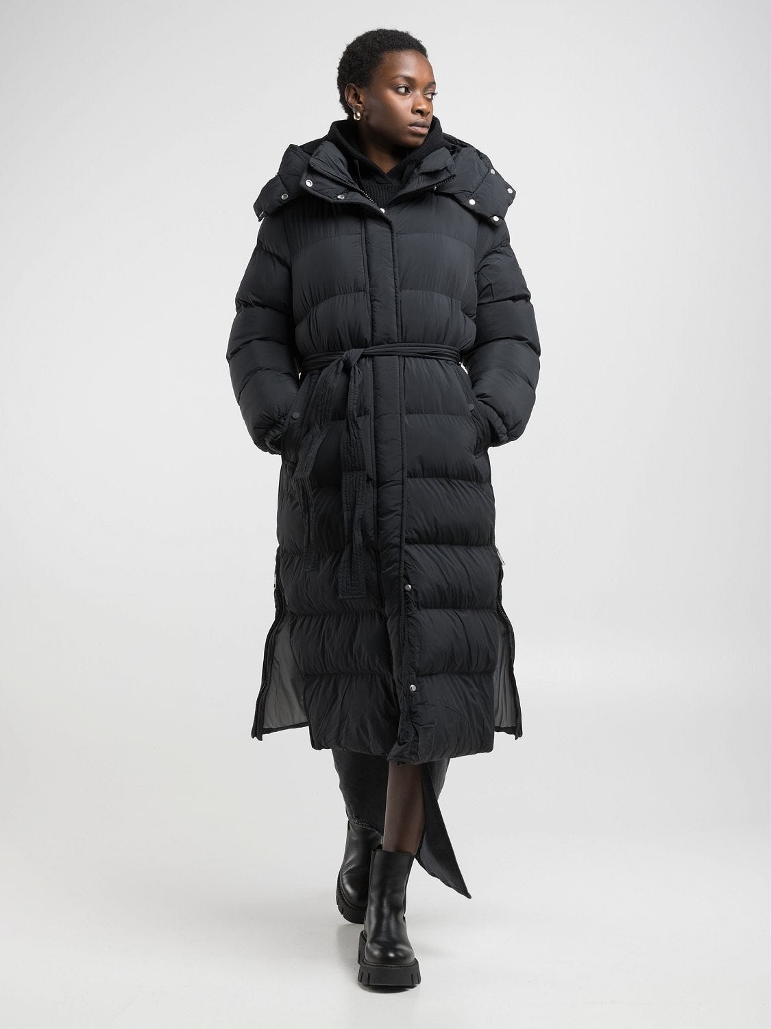 LONG BELTED JACKET