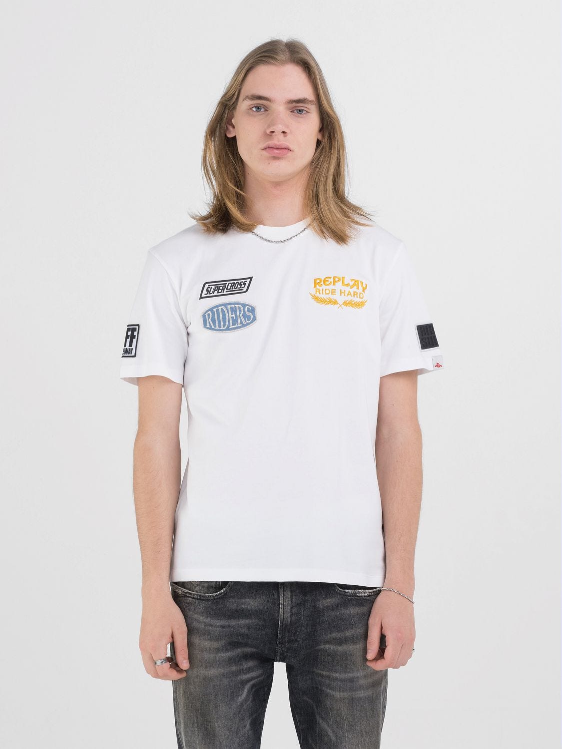 T SHIRT AUS JERSEY MIT PRINT