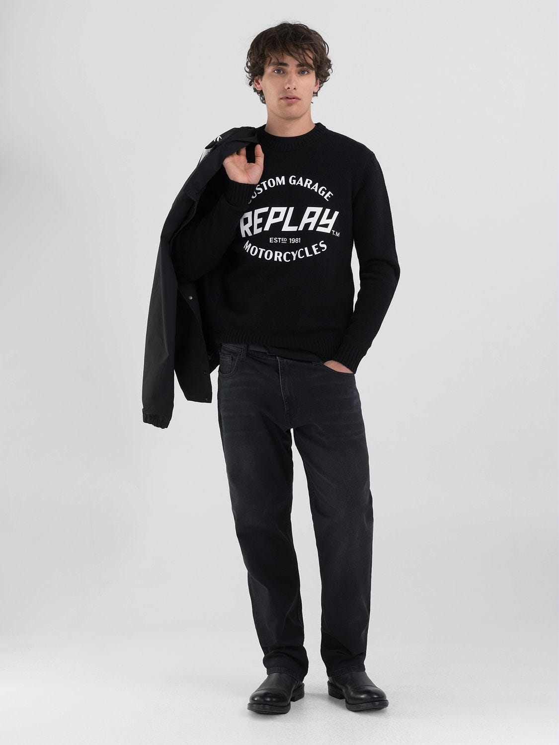 RUNDHALS-PULLOVER MIT PRINT CUSTOM GARAGE