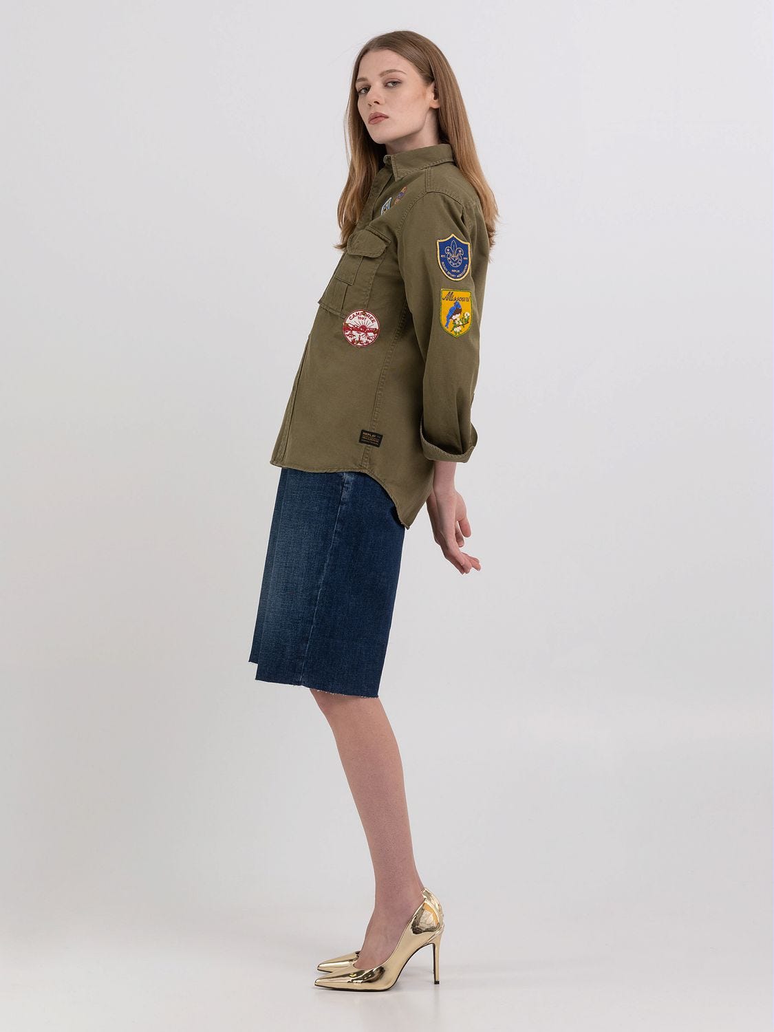 Boy fit shirt with army patch