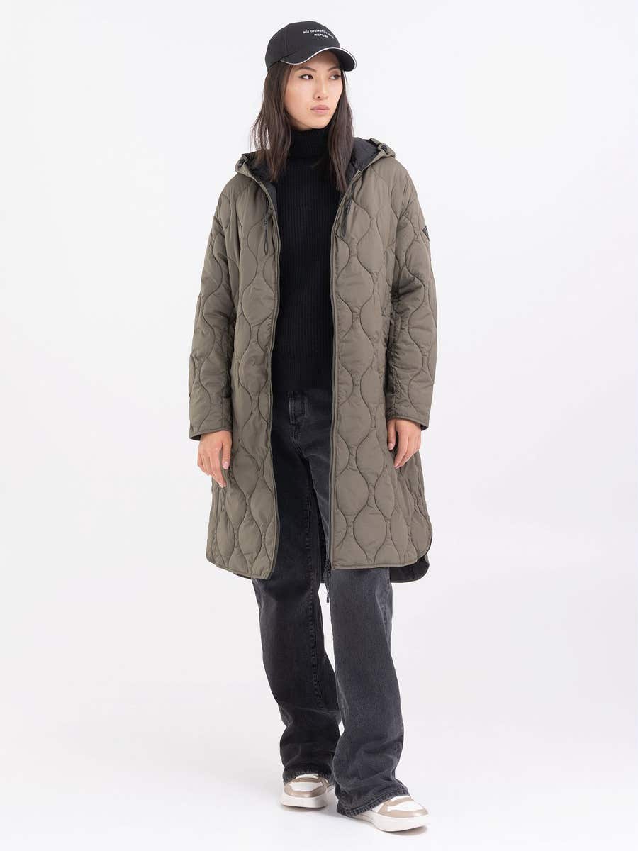 REPLAY Quilted long jacket with hood W7801 .000.84742 ARMY GREEN 1