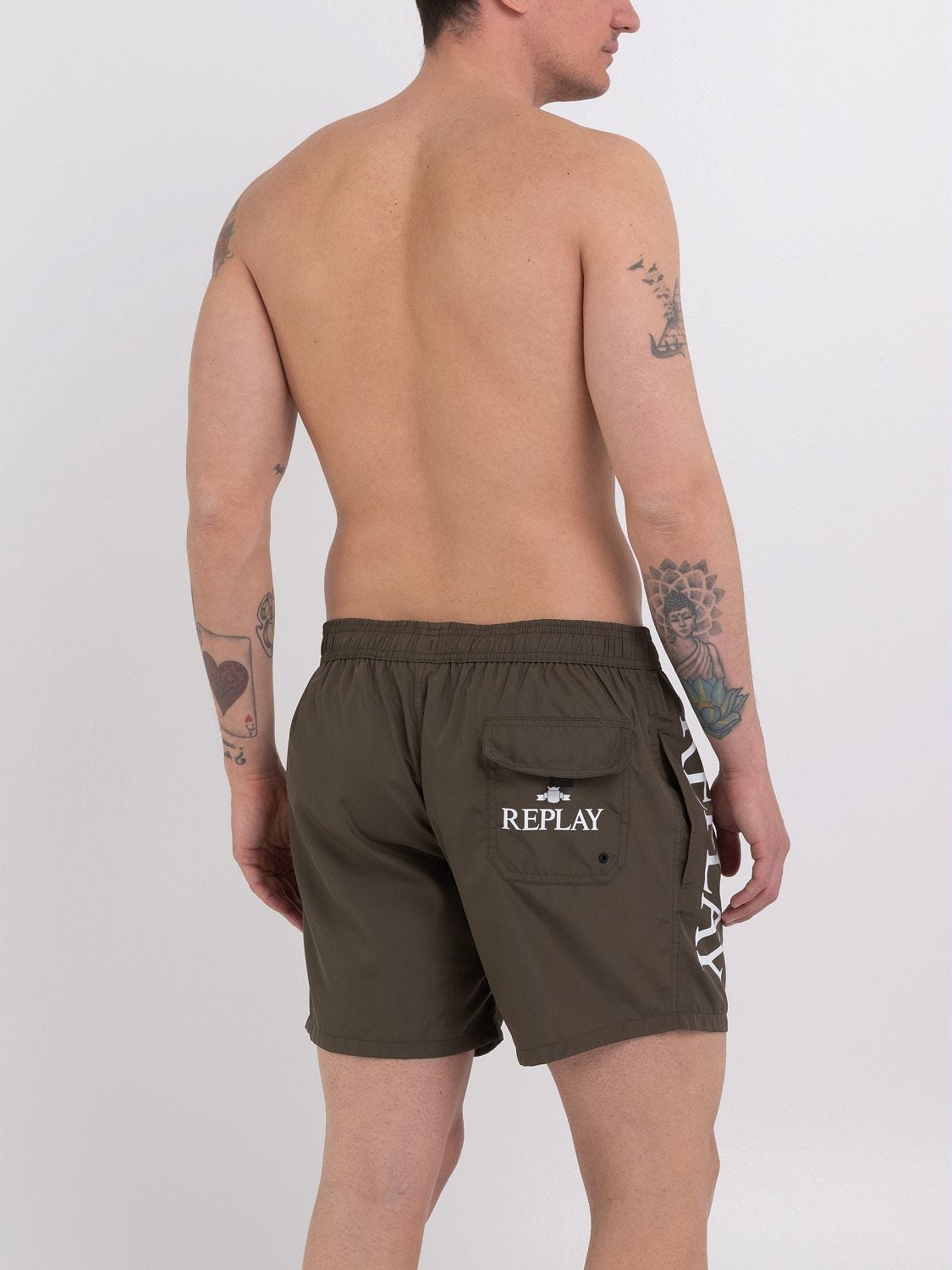 Swimming trunks with pockets and print