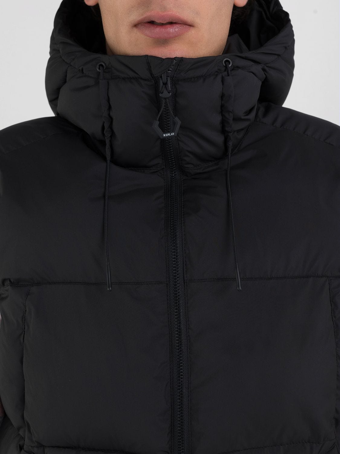 新品 定価7.3 ALMOSTBLACK HOODED DOWN VEST