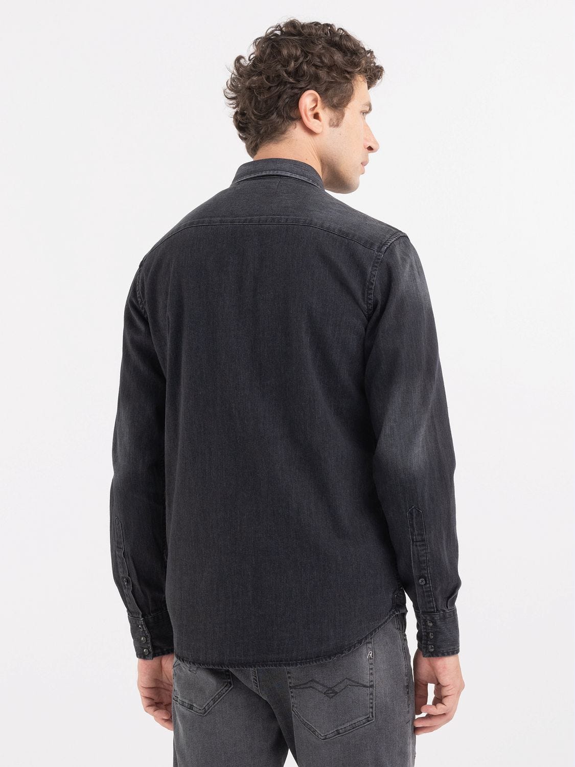 Regular fit shirt in black denim