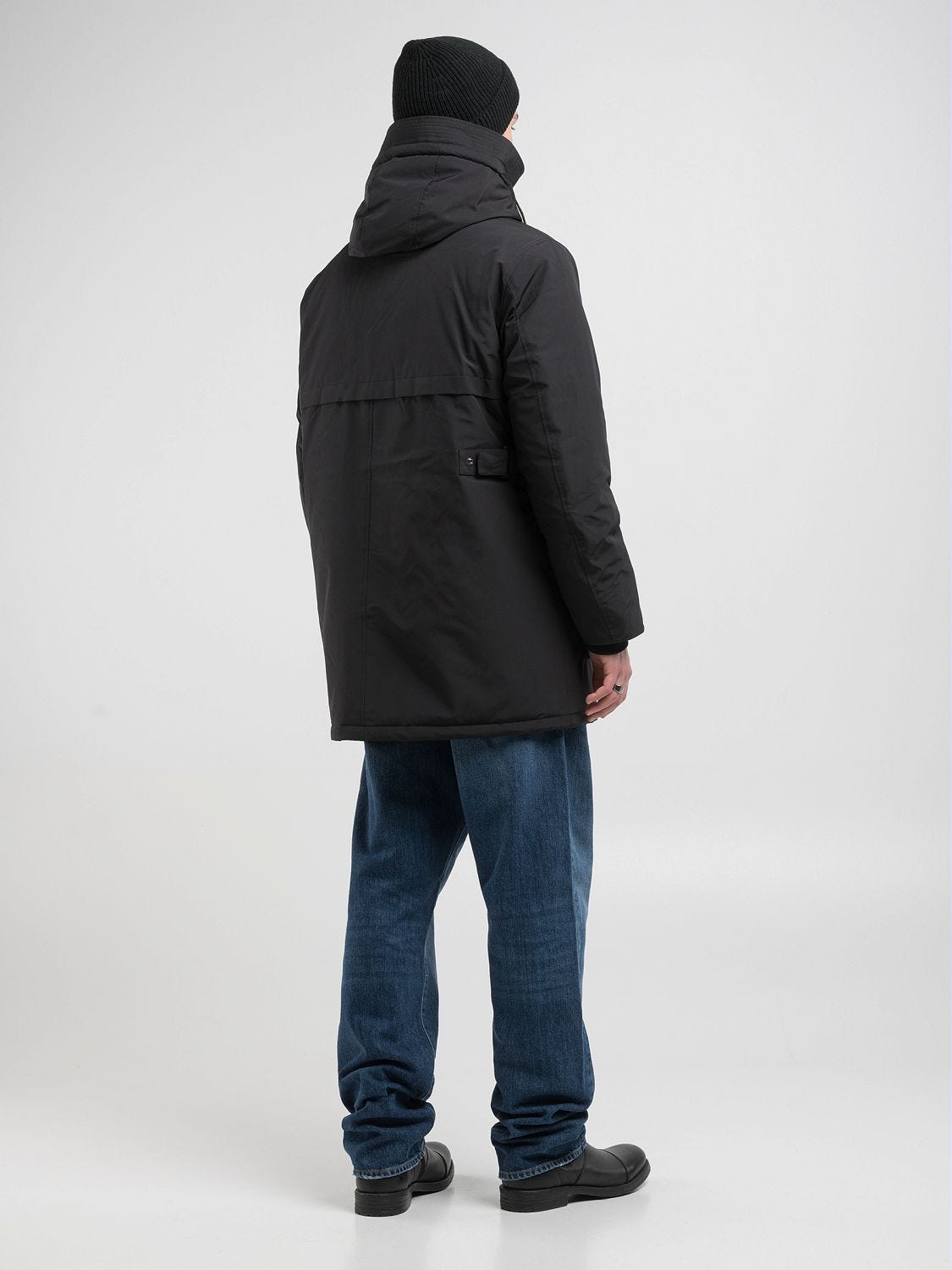 PARKA WITH POCKETS AND HOOD