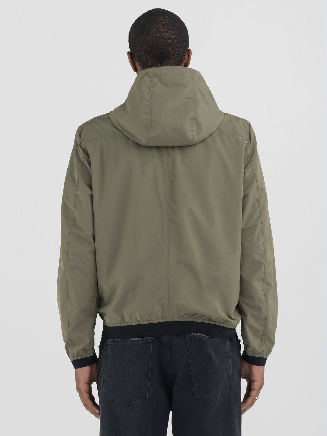 Blouson court zippé matelassé à best sale capuche en twill de coton uni