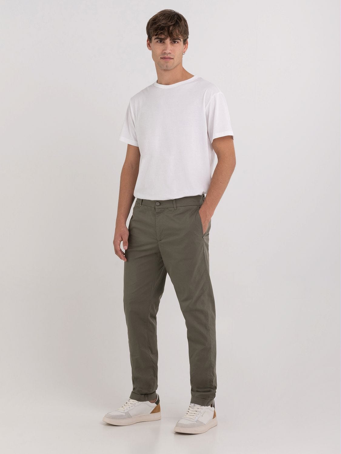Pantalon coupe chino shop