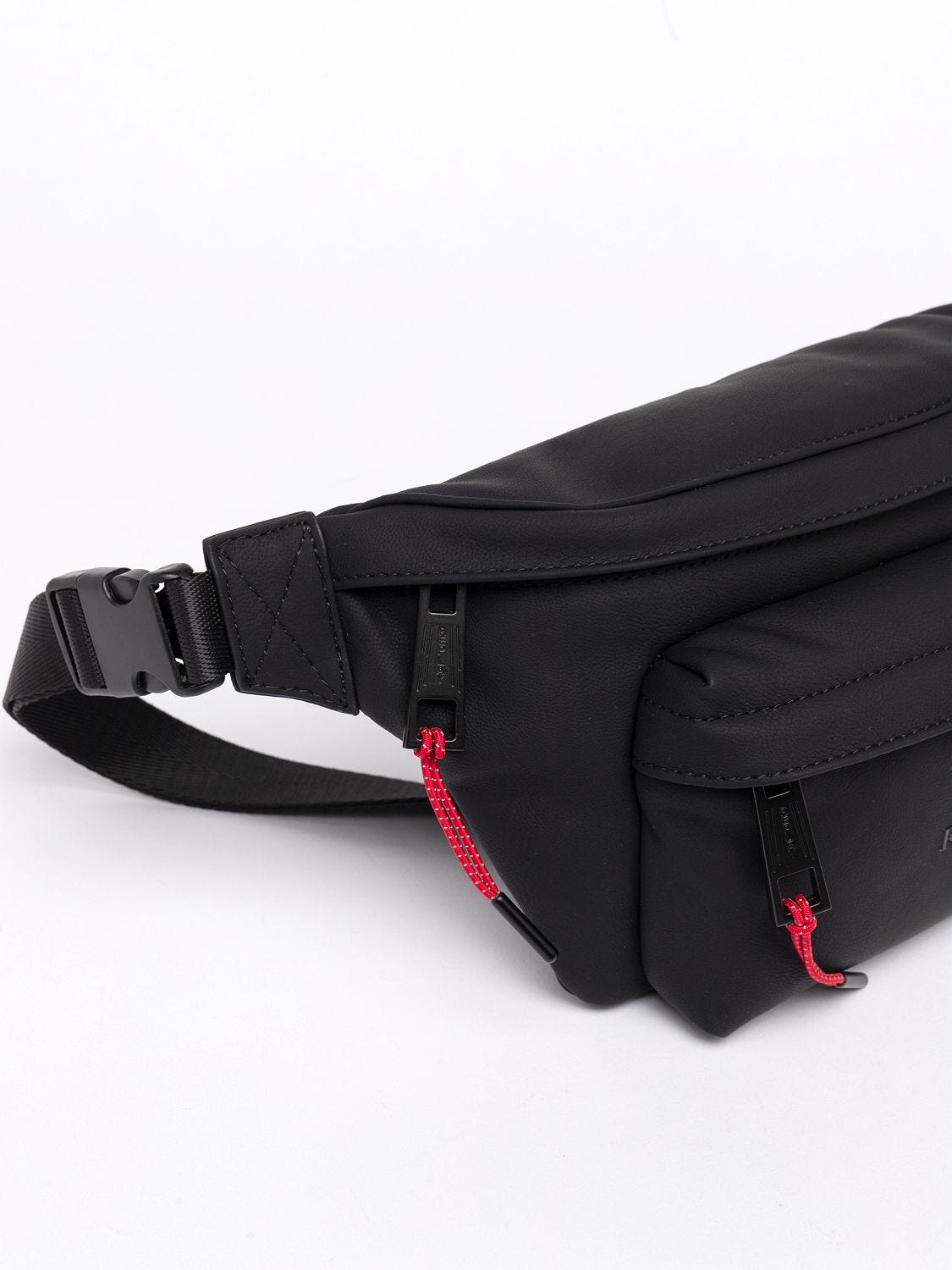 PADDED PU BELT BAG