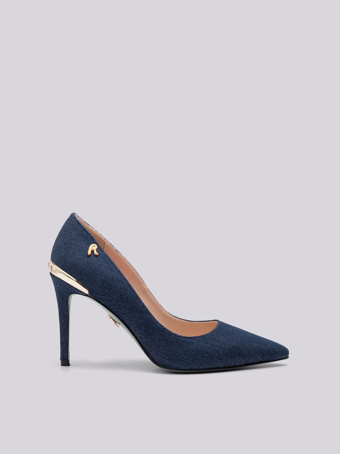 Replay pumps shoes store