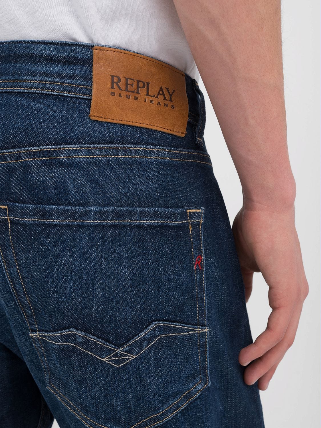 ROCCO COMFORT FIT JEANS