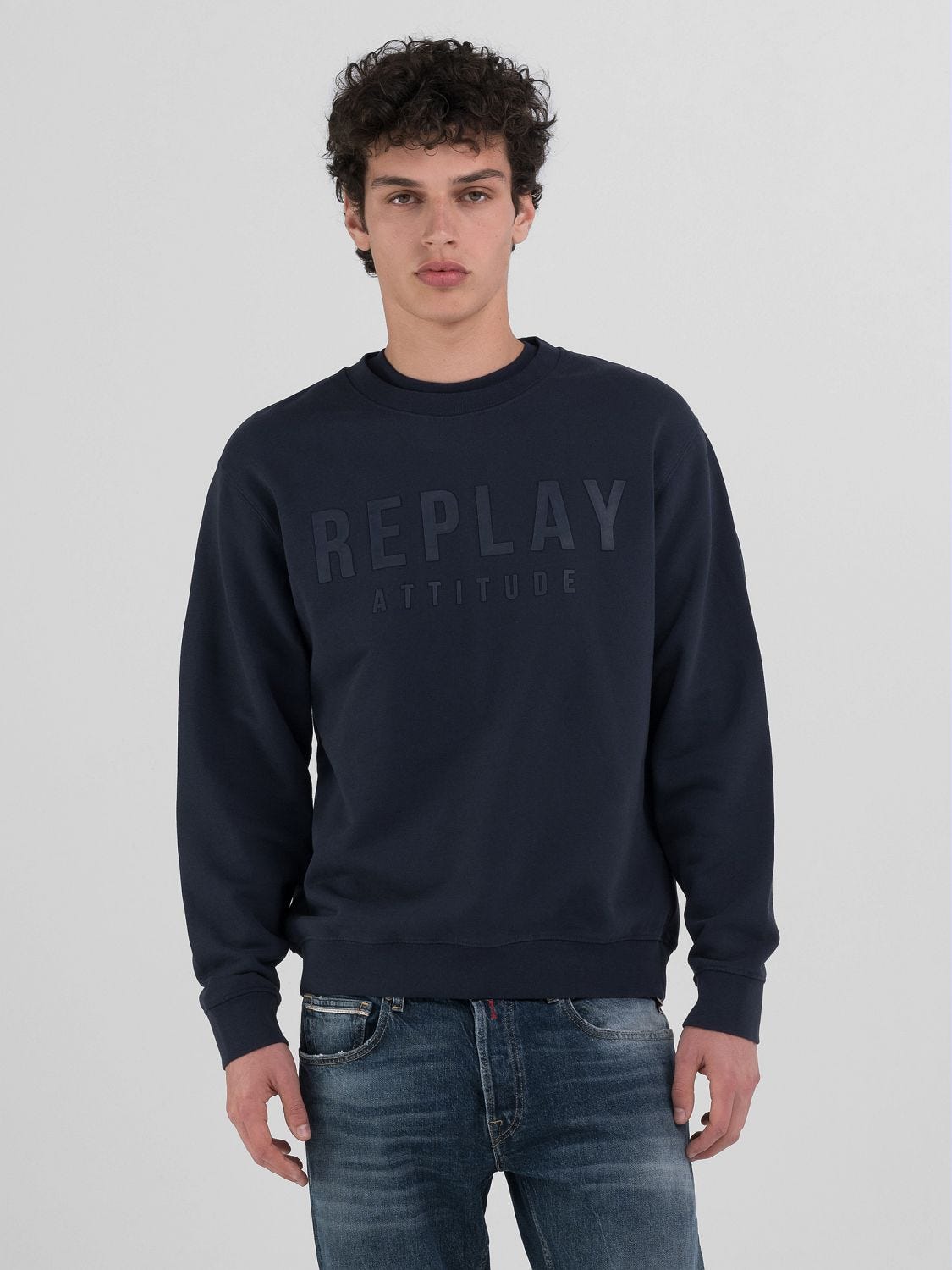 REGULAR FIT CREW NECK SWEATSHIRT