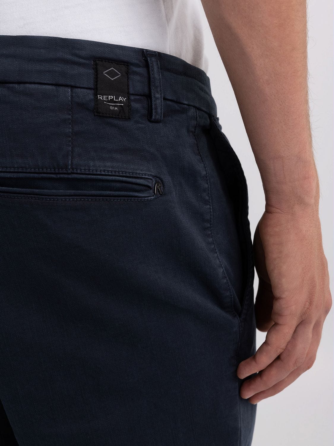 Regular fit Benni chino trousers