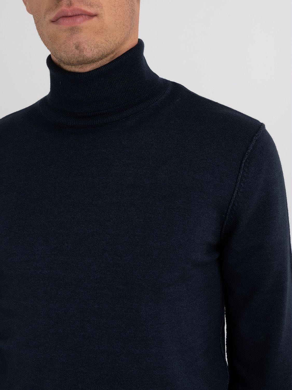 Turtleneck wool sweater