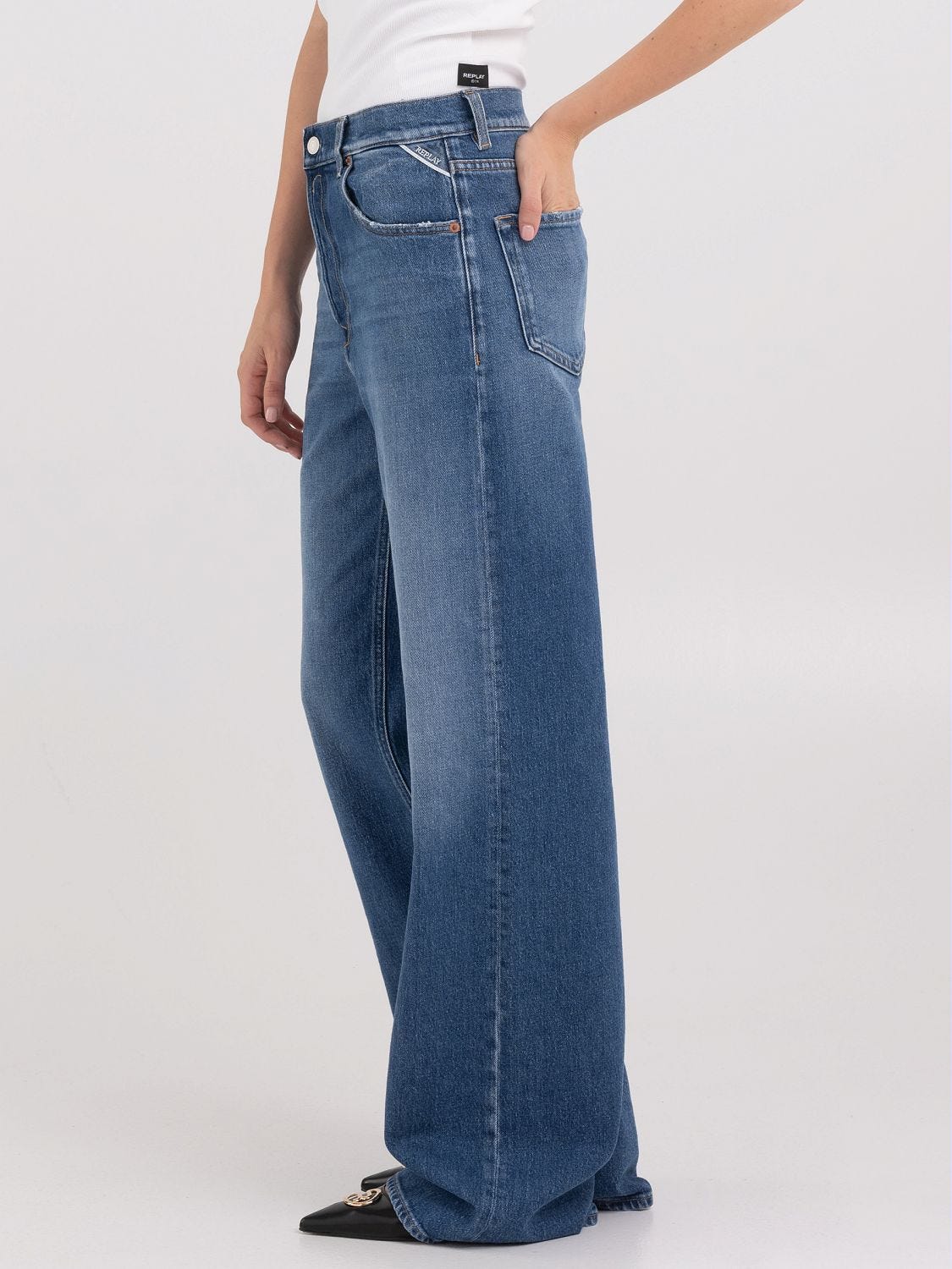Wide leg fit Cary jeans