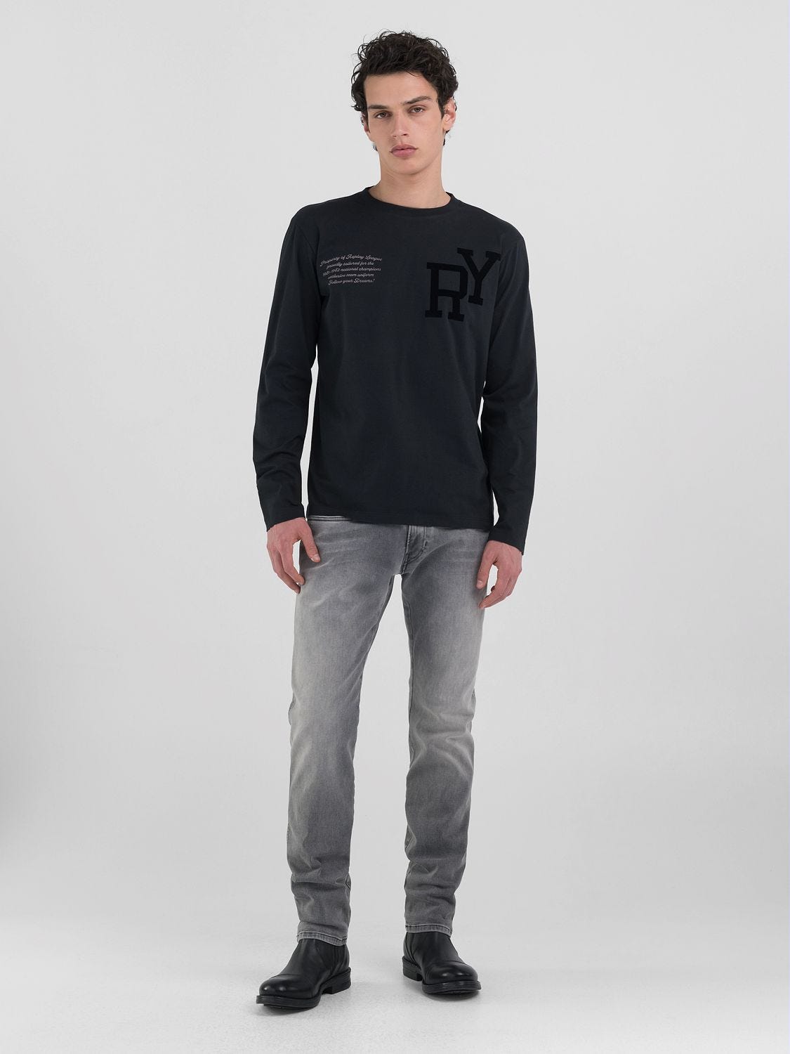 LONG-SLEEVED T-SHIRT WITH LETTERING