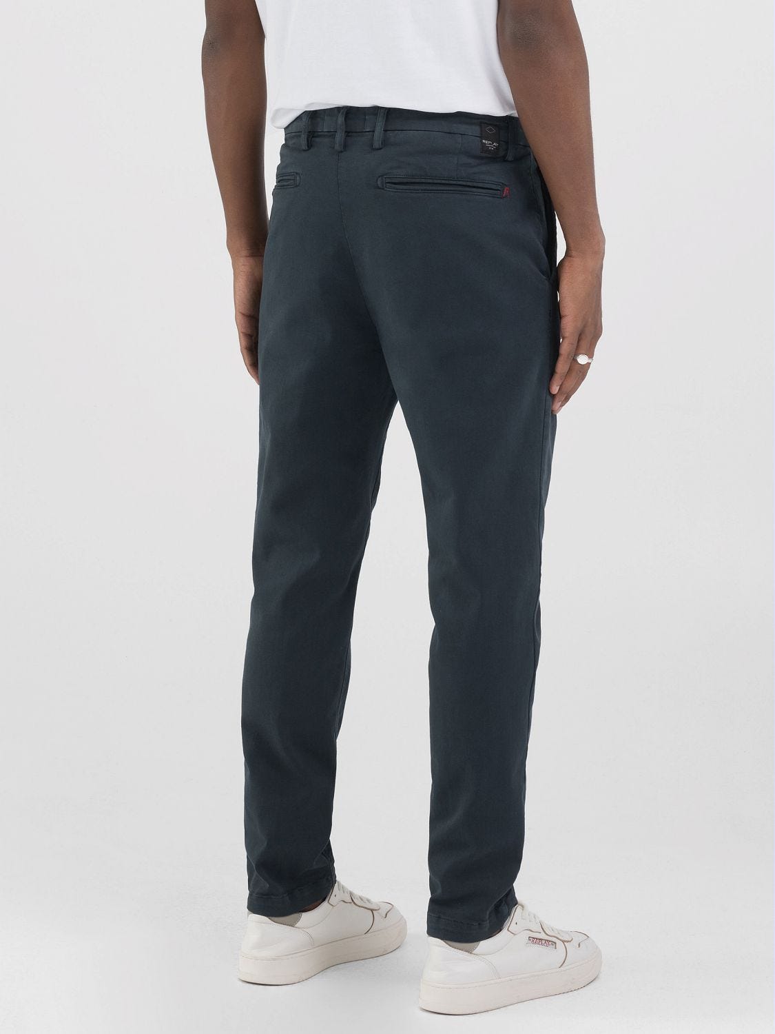 BENNI REGULAR-FIT CHINOS