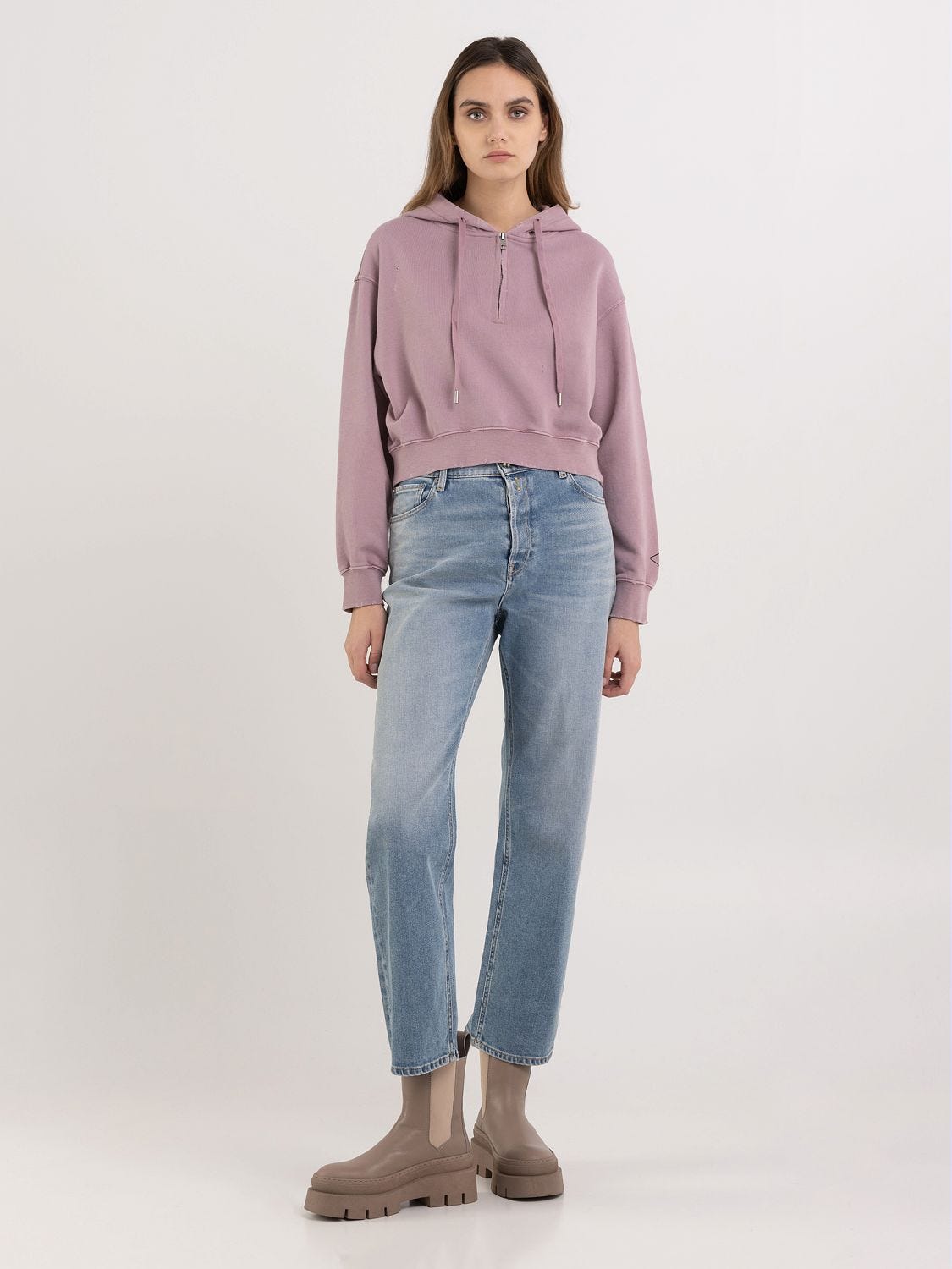 Cropped hoodie with hotsell high waisted jeans