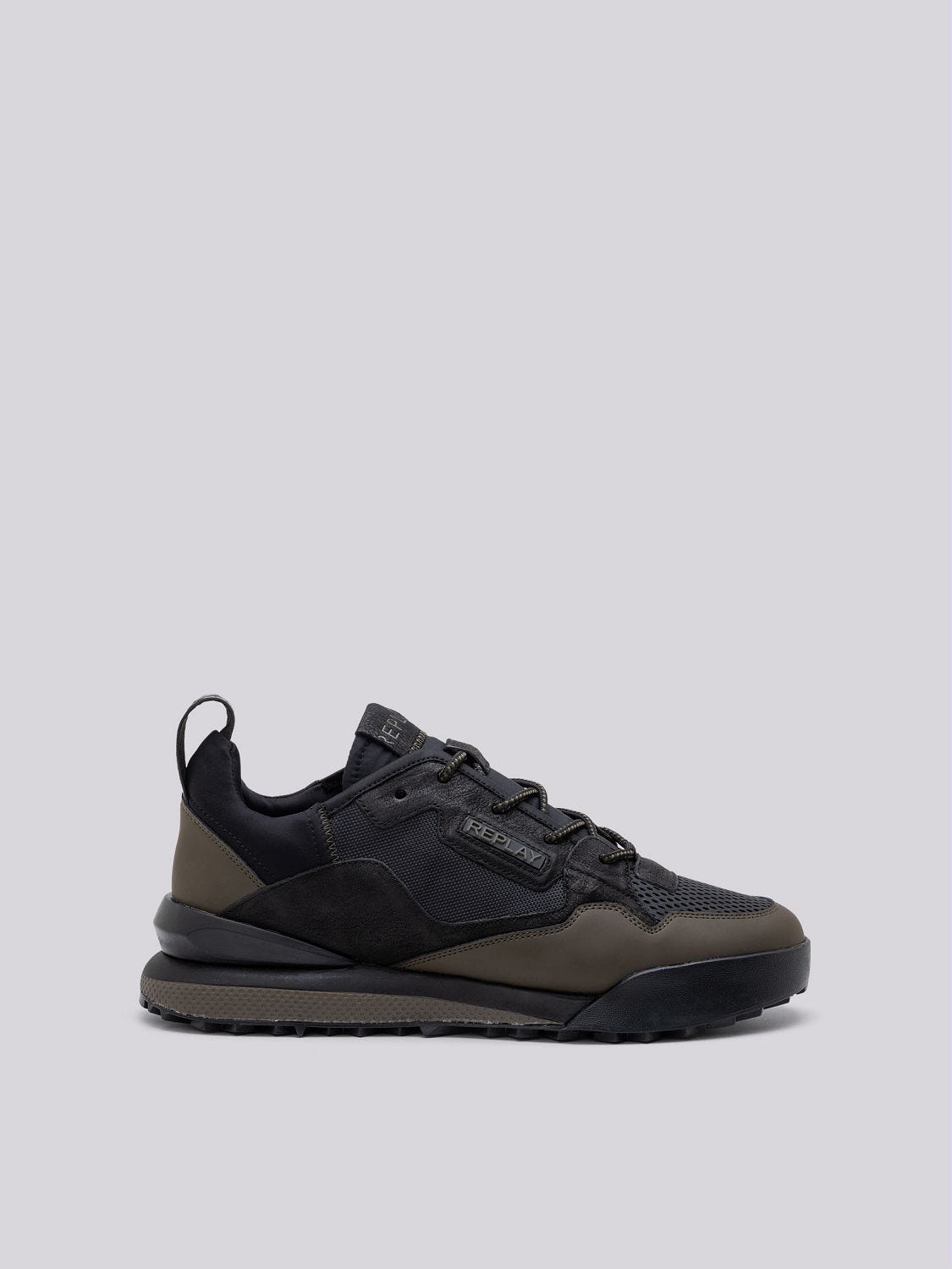 Sneaker exclusive 219 store