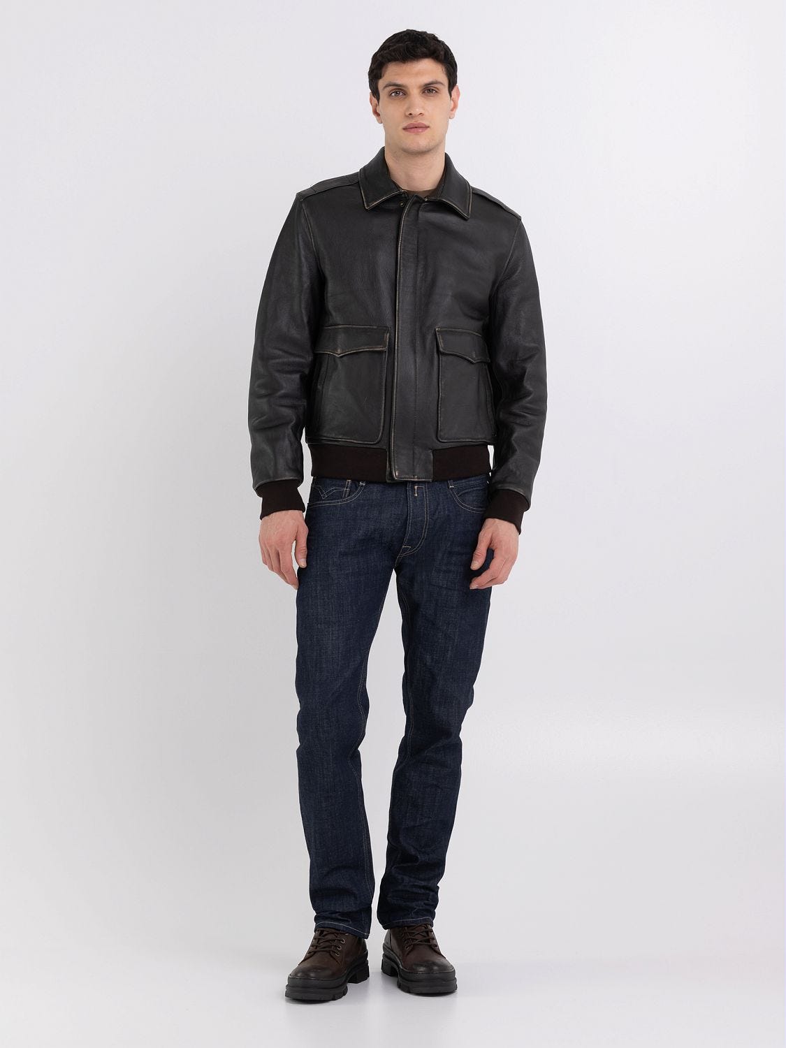 Bomber jacket in crust leather