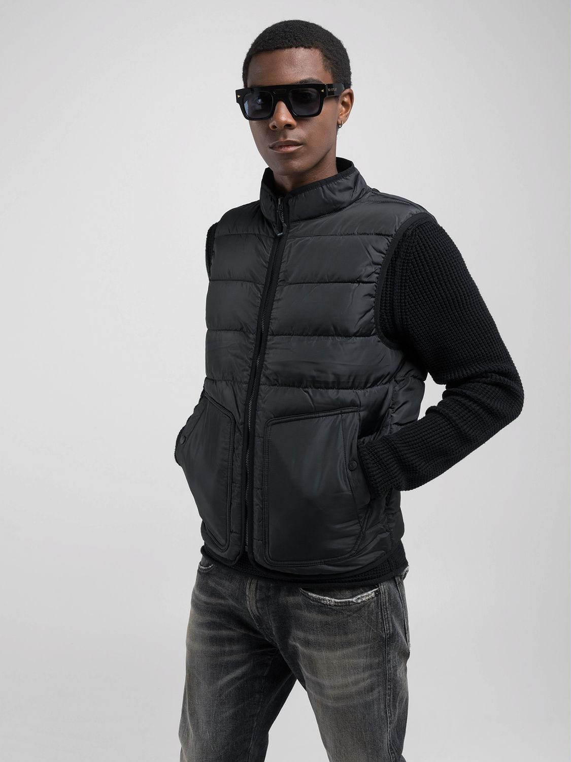 PADDED VEST WITH POCKETS