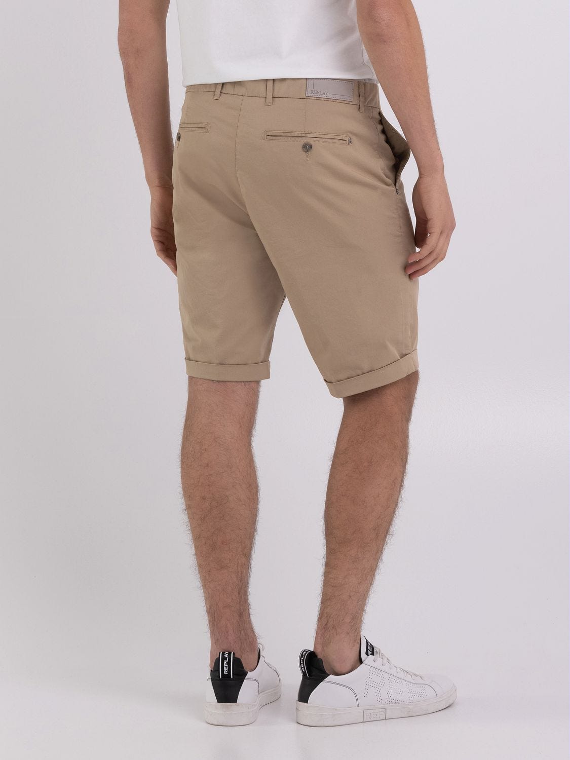Slim fit chino bermuda shorts in stretch gabardine
