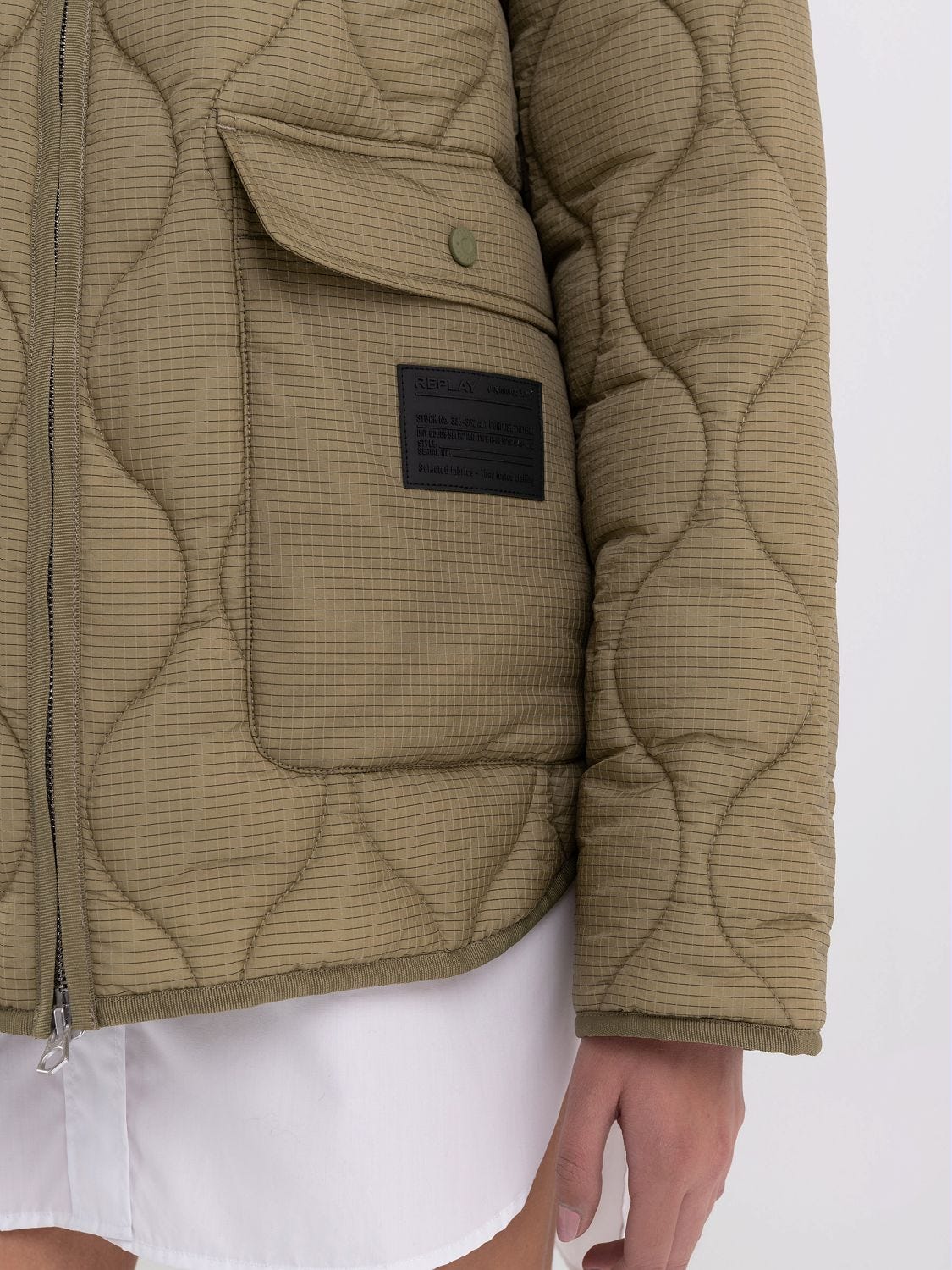 Quilted short jacket
