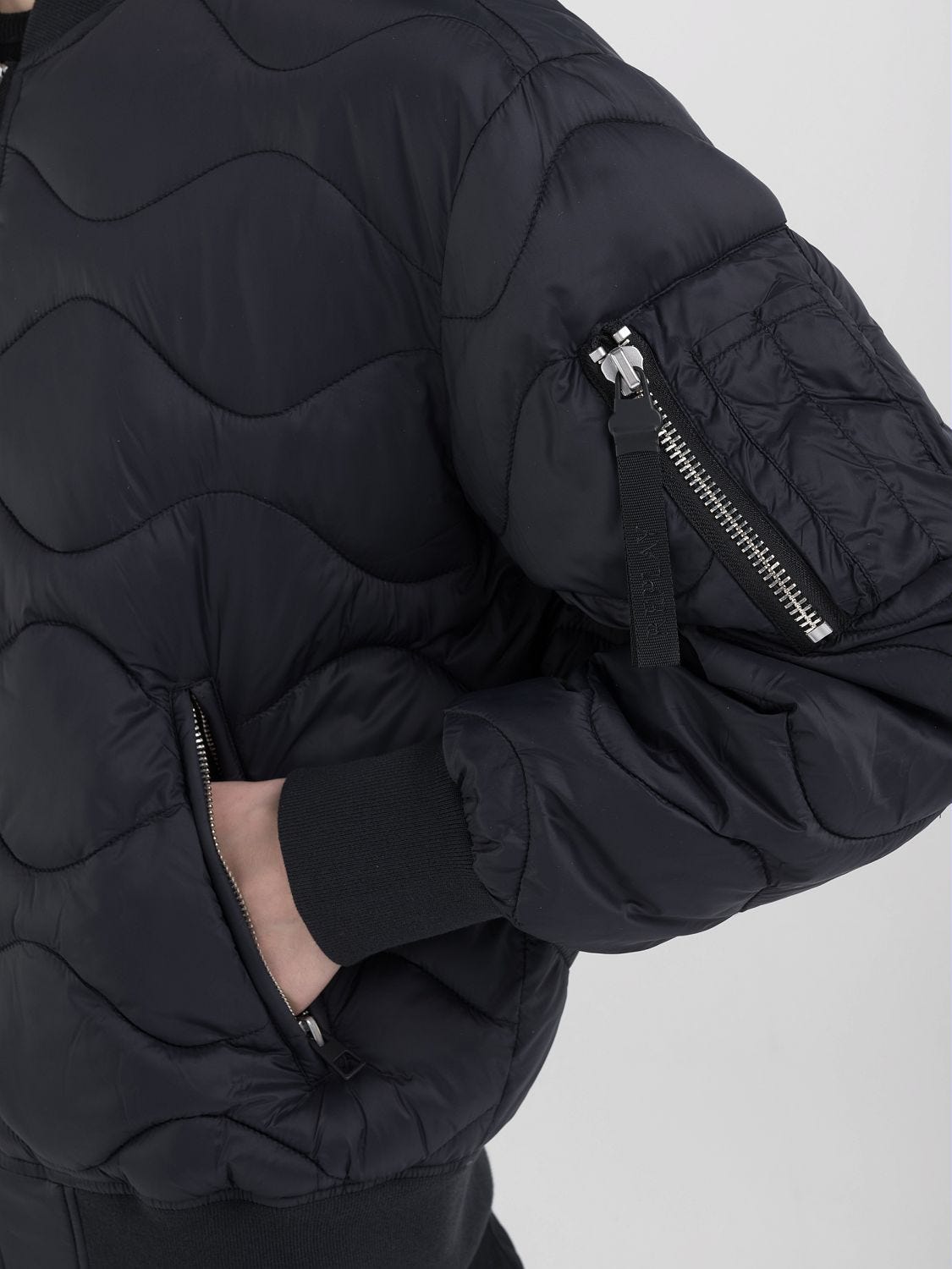 SHORT FULL ZIP QUILTED JACKET