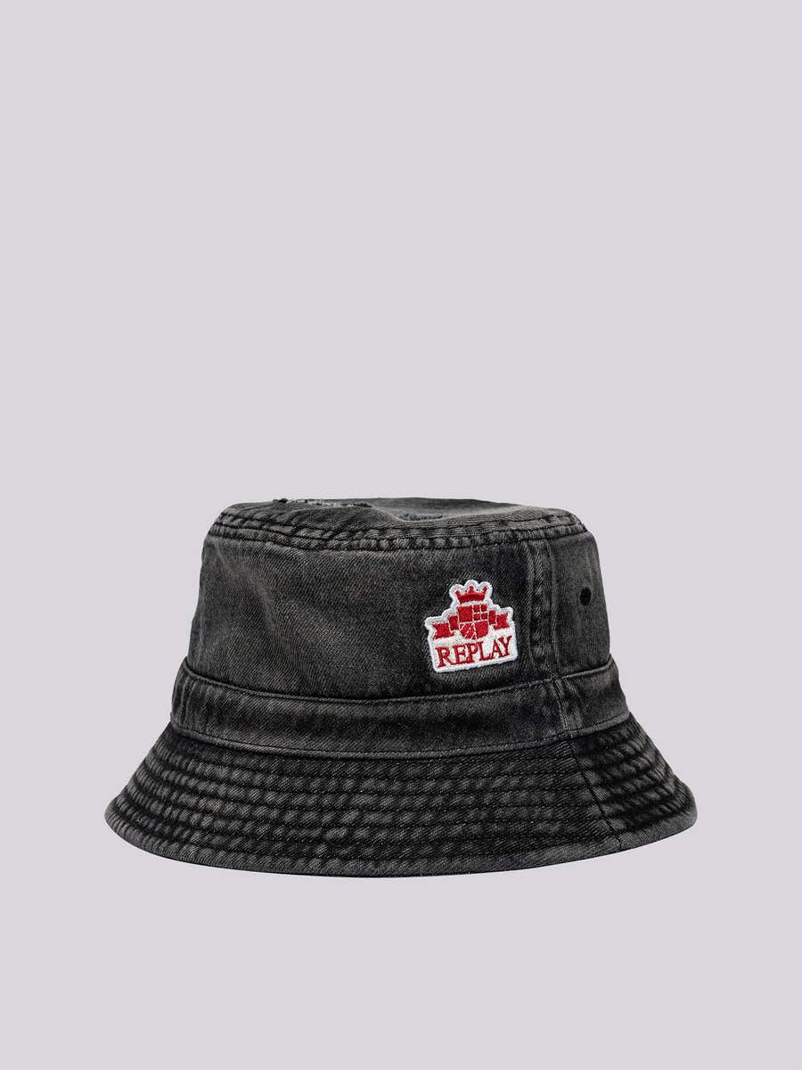 REPLAY Bucket in denim con patch AM4406.000.A0013B WASHED BLACK 1