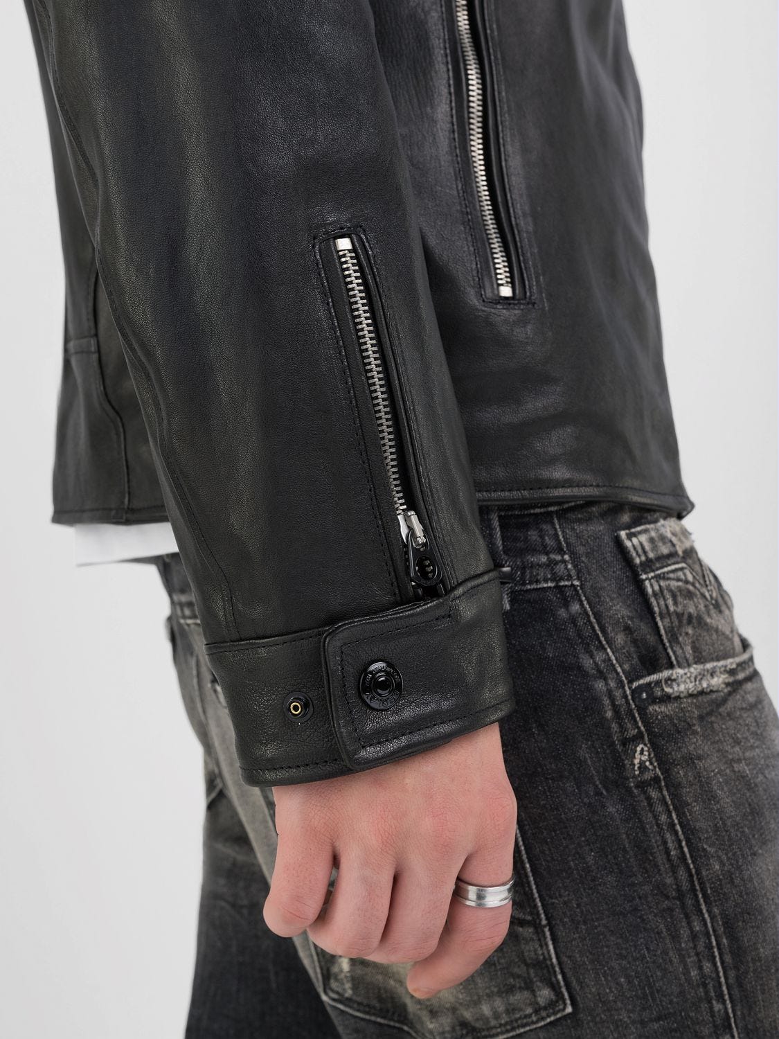GIUBBOTTO BIKER IN PELLE