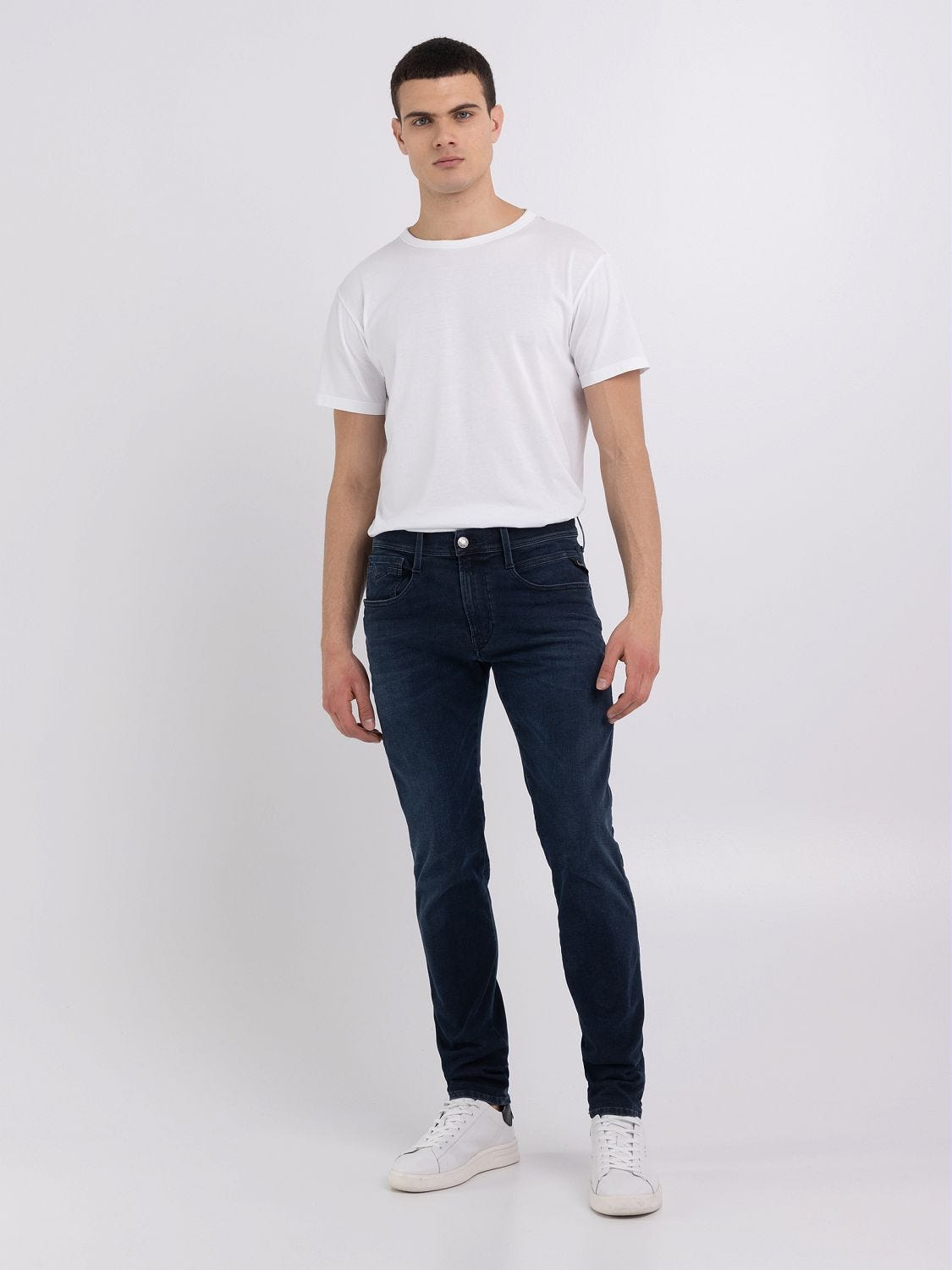 Jeans slim fit significato top