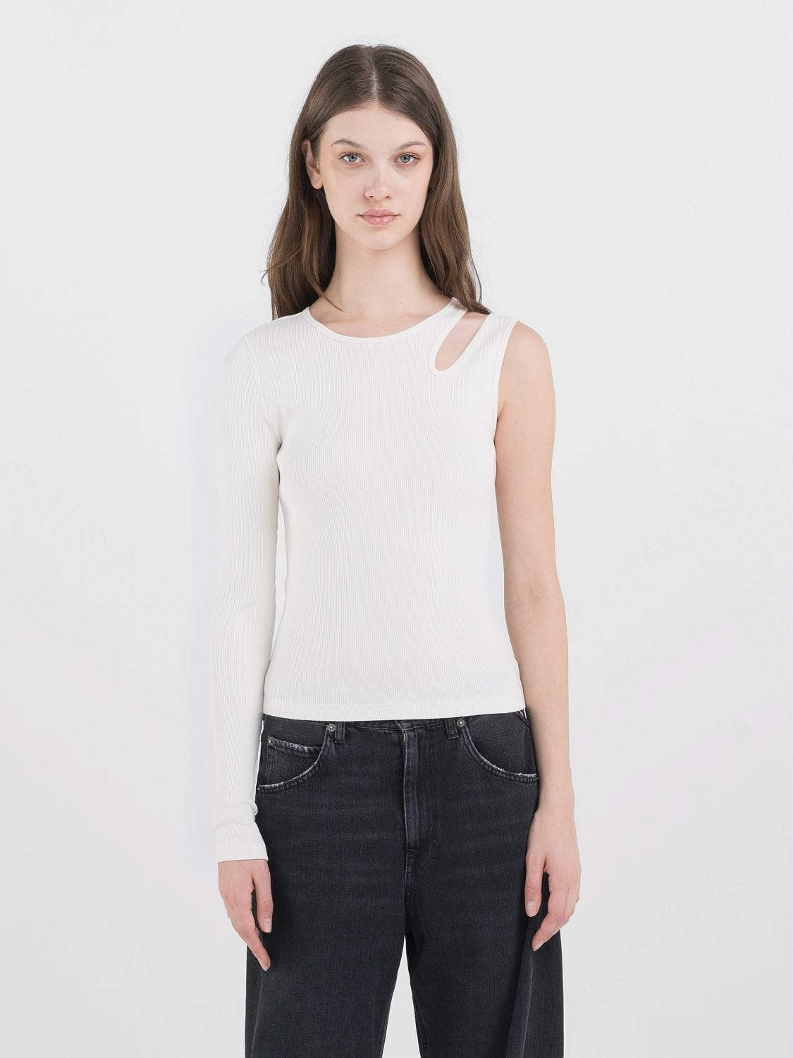 T shirt monospalla discount