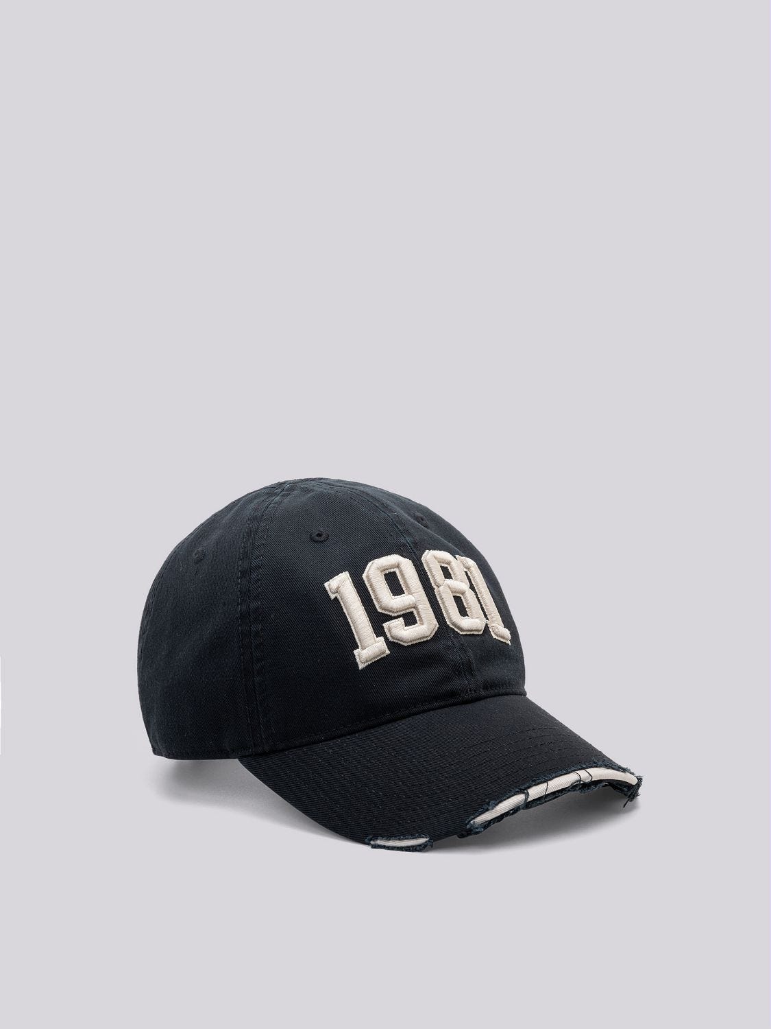 Distressed look baseball cap outlet