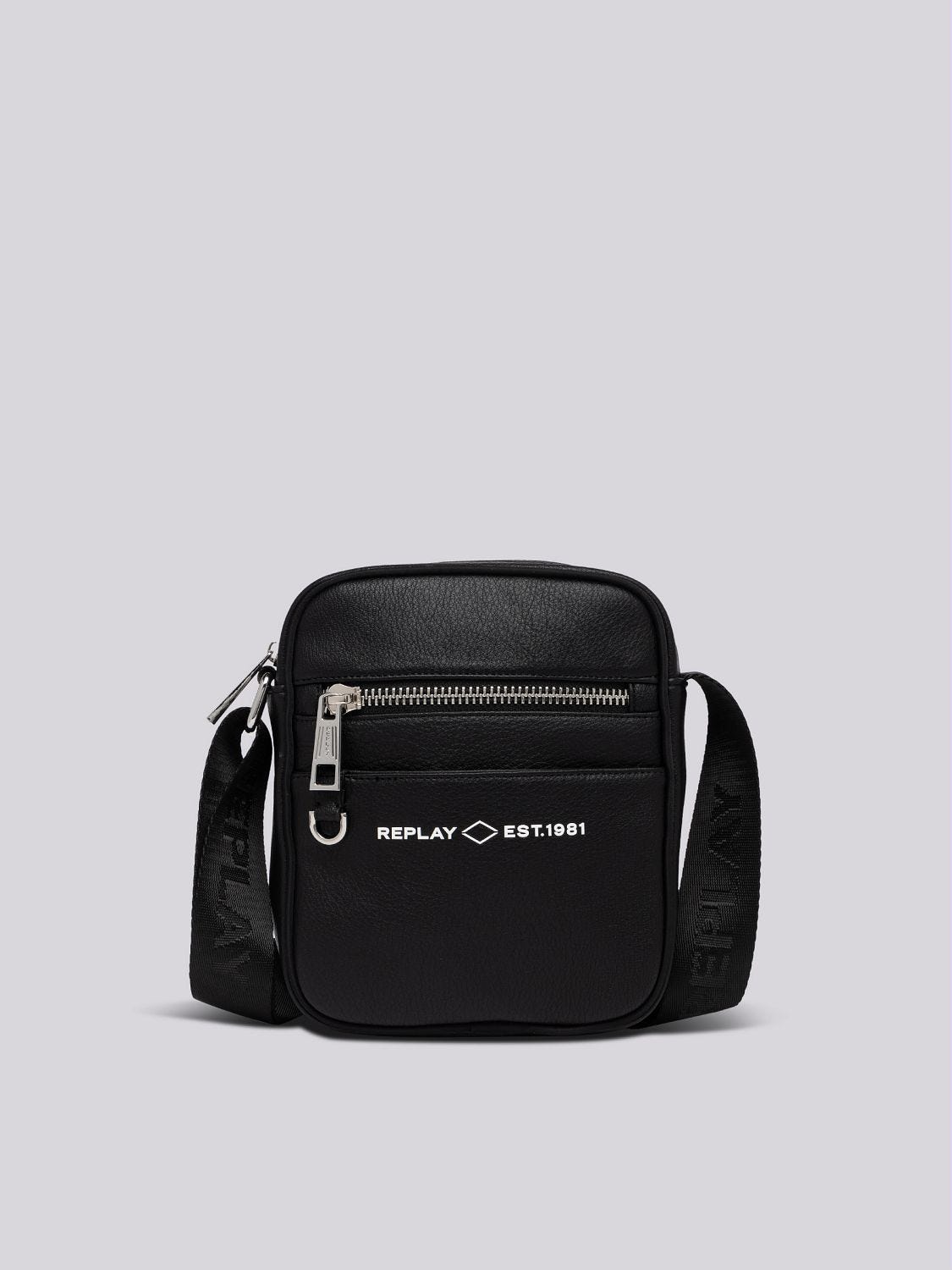 Micro bag with hammered effect