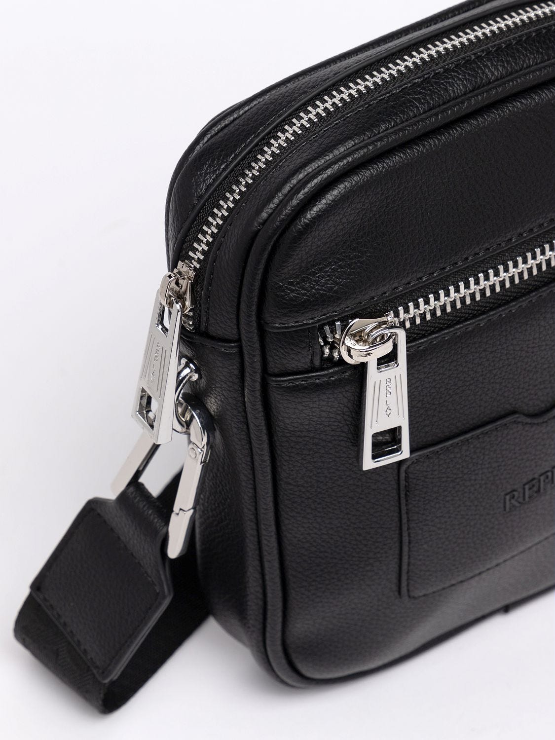 Bag with detachable strap shop